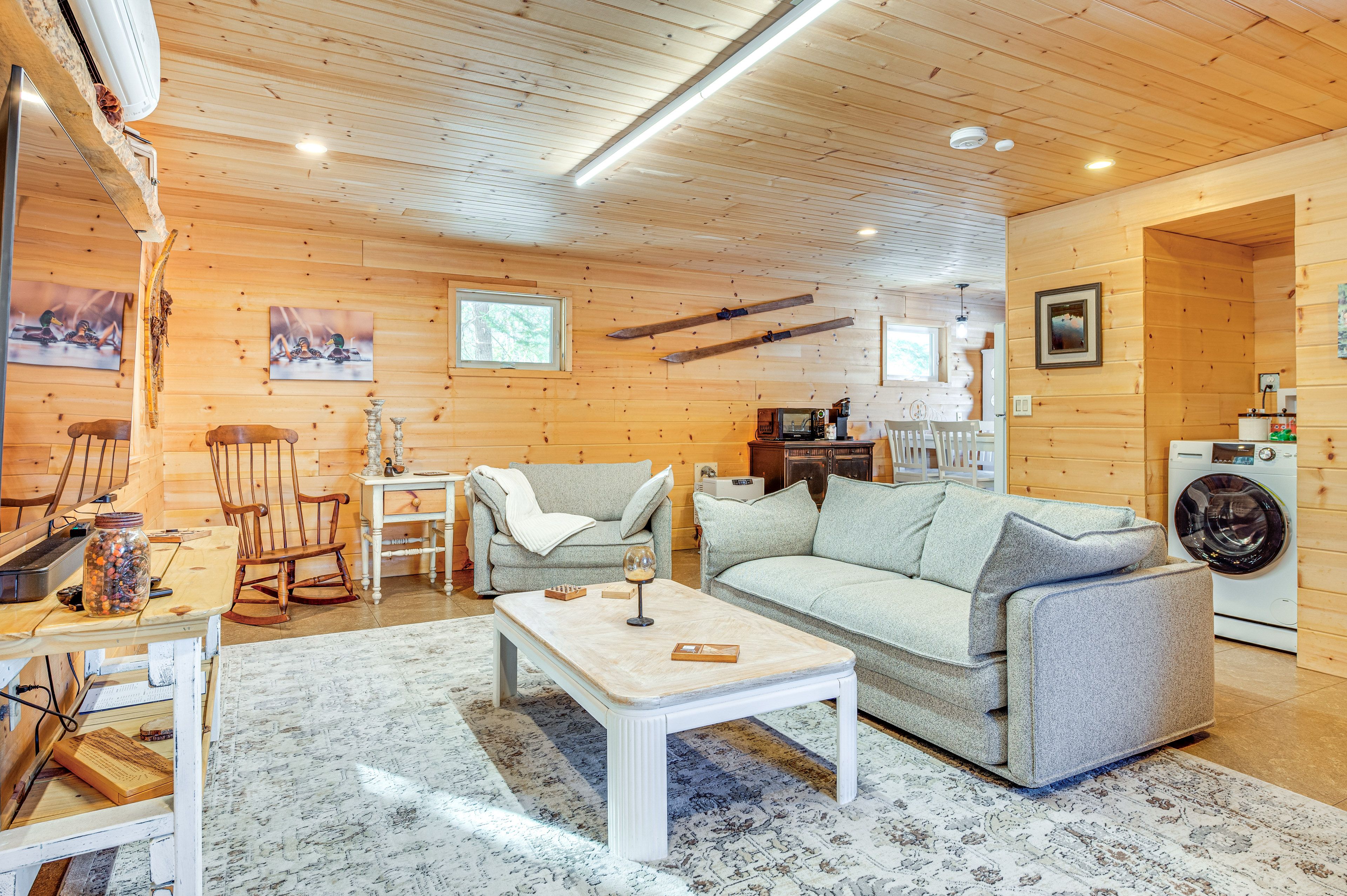 Alton Vacation Rental | 1BR | 1BA | 925 Sq Ft | 2 Steps Required to Enter