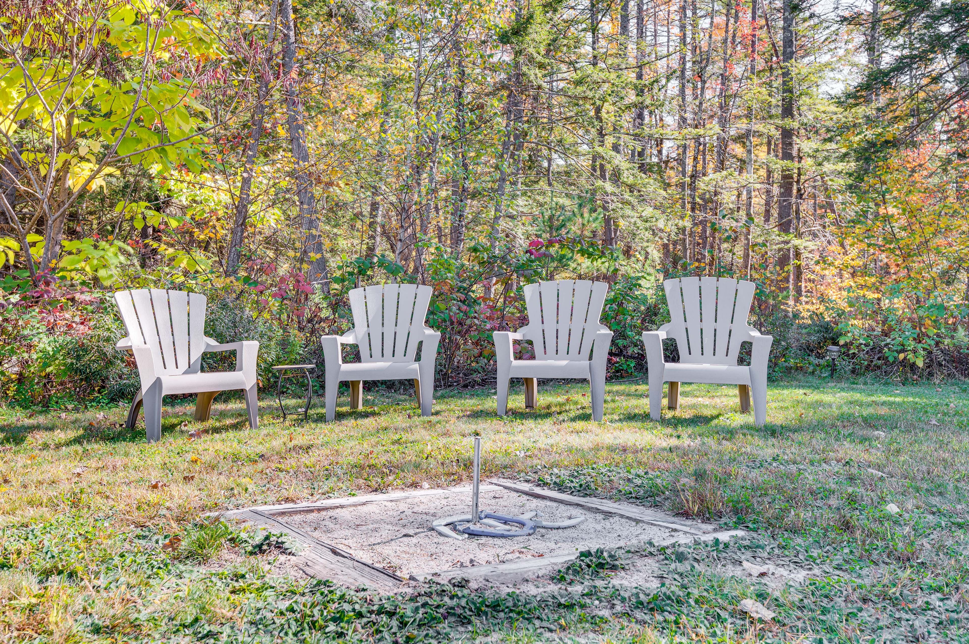 Private Yard | Horseshoes