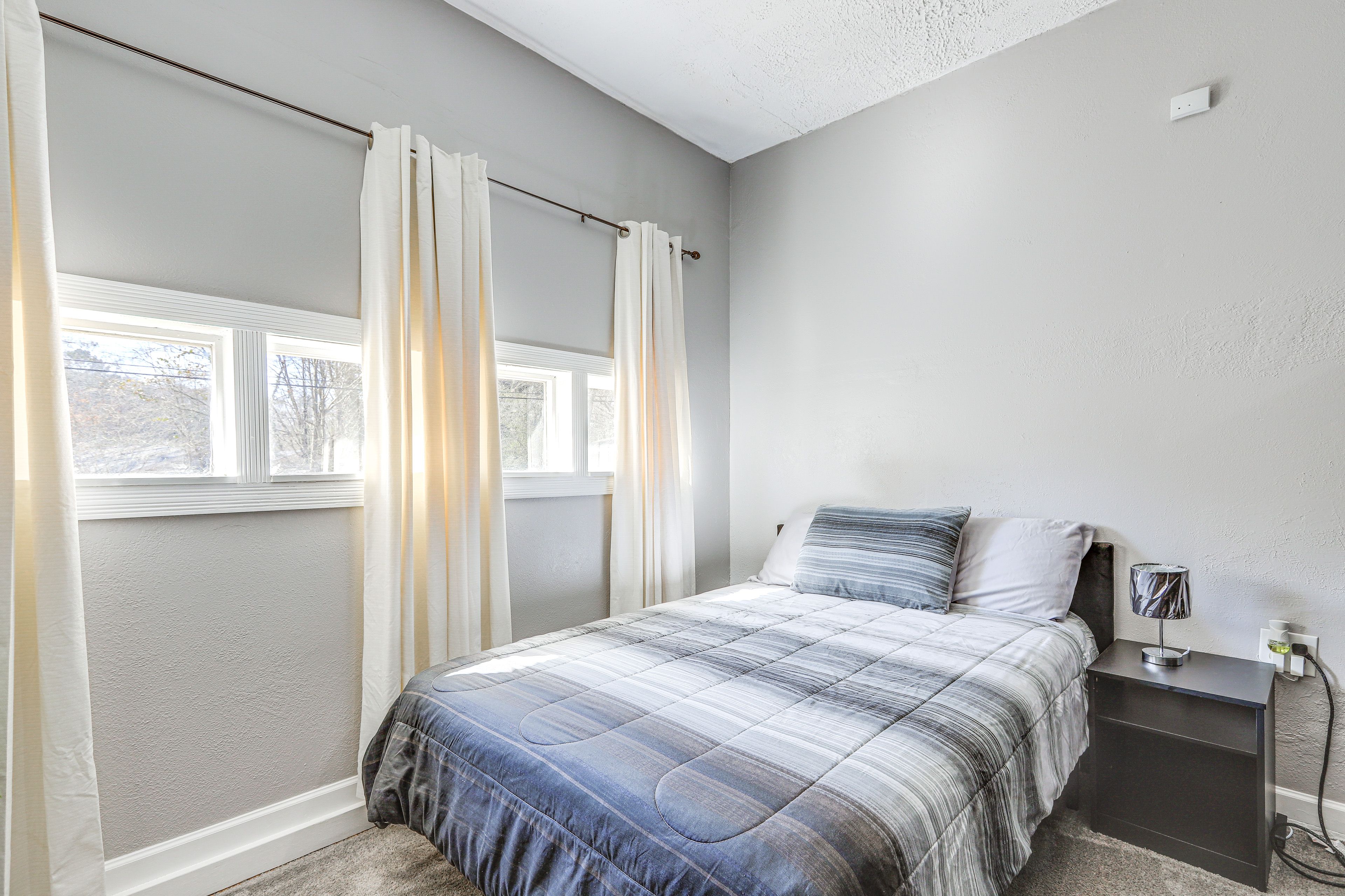Bedroom 4 | Full Bed | Full Futon | Desk