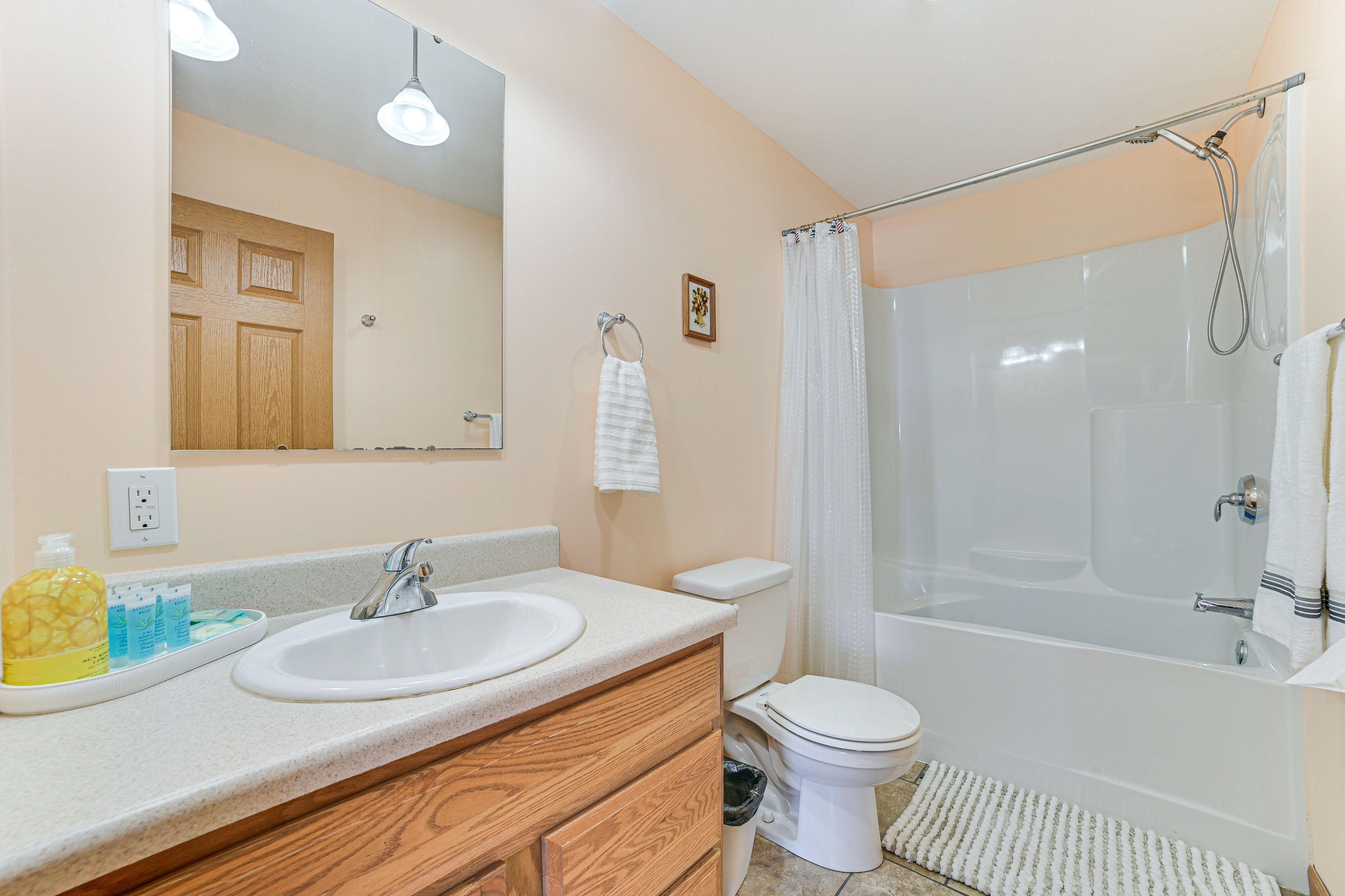 Full Bathroom