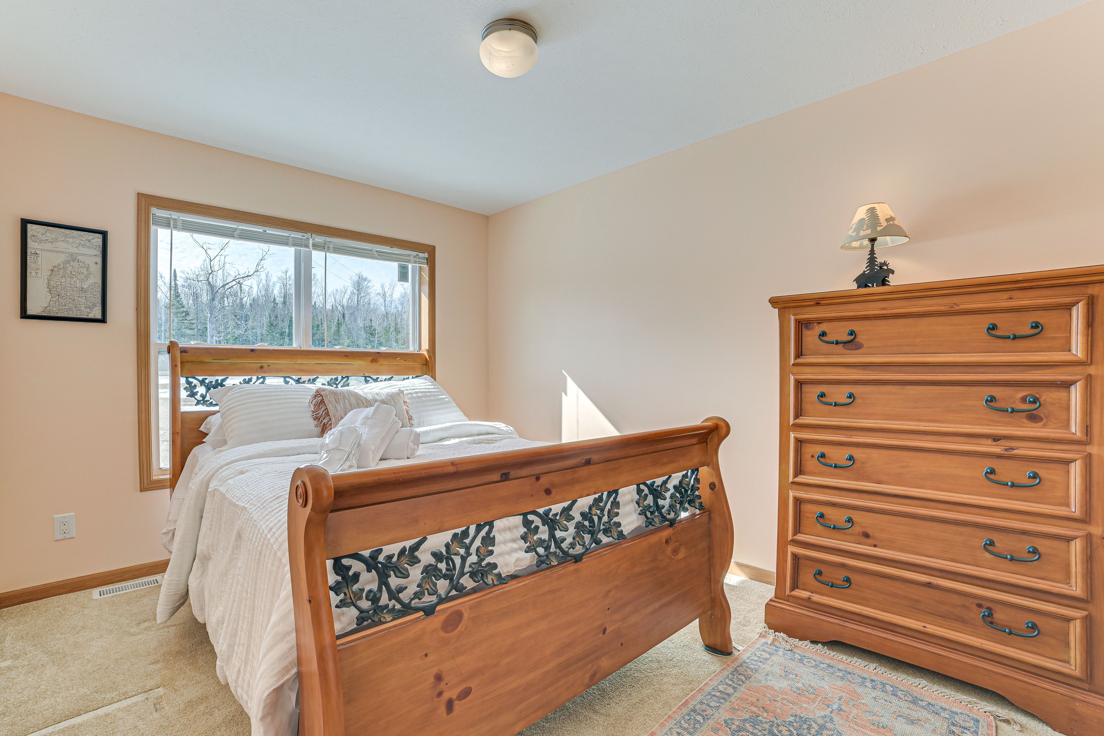 Bedroom 3 | Queen Bed