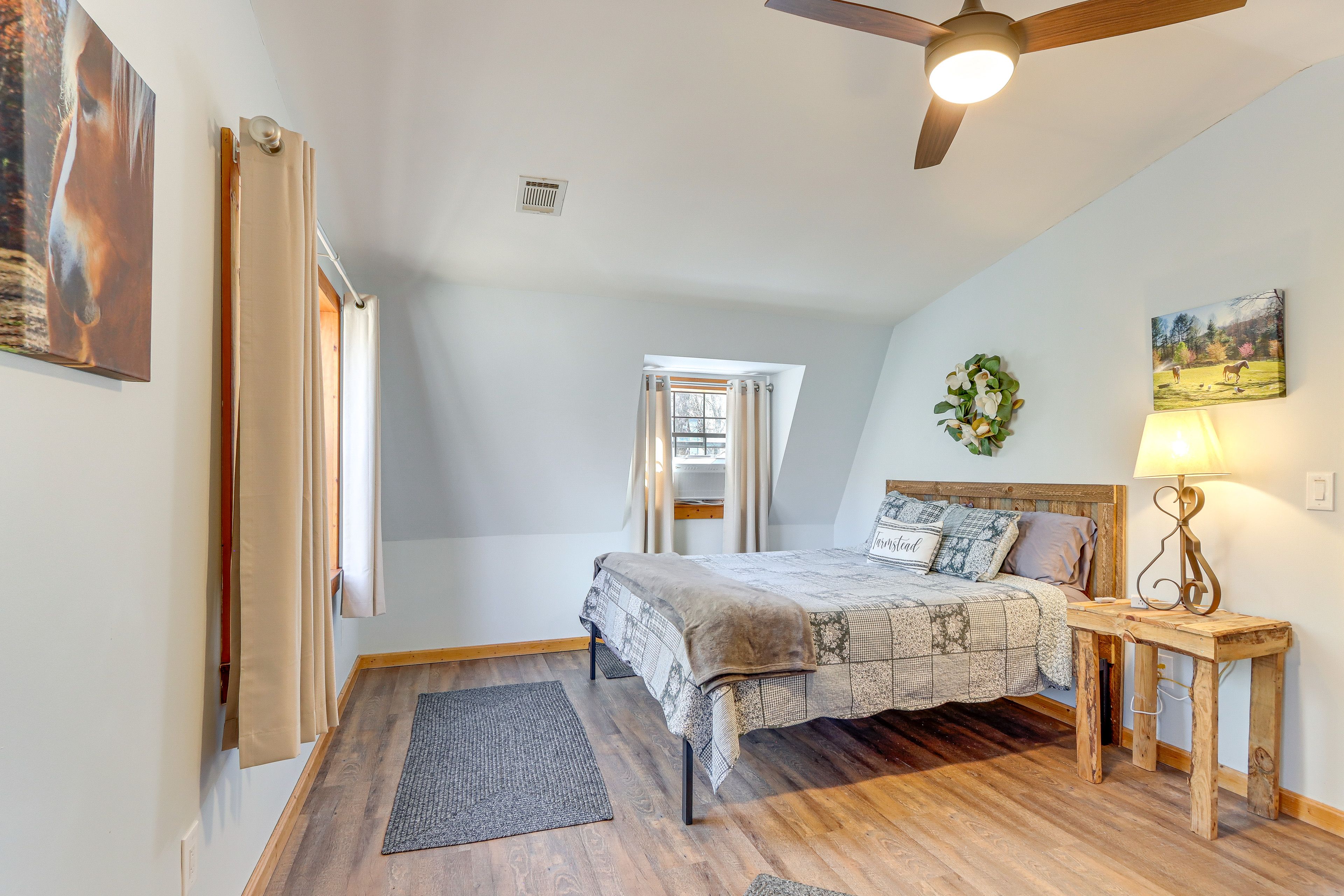 Bedroom 1 | King Bed | 2nd Floor