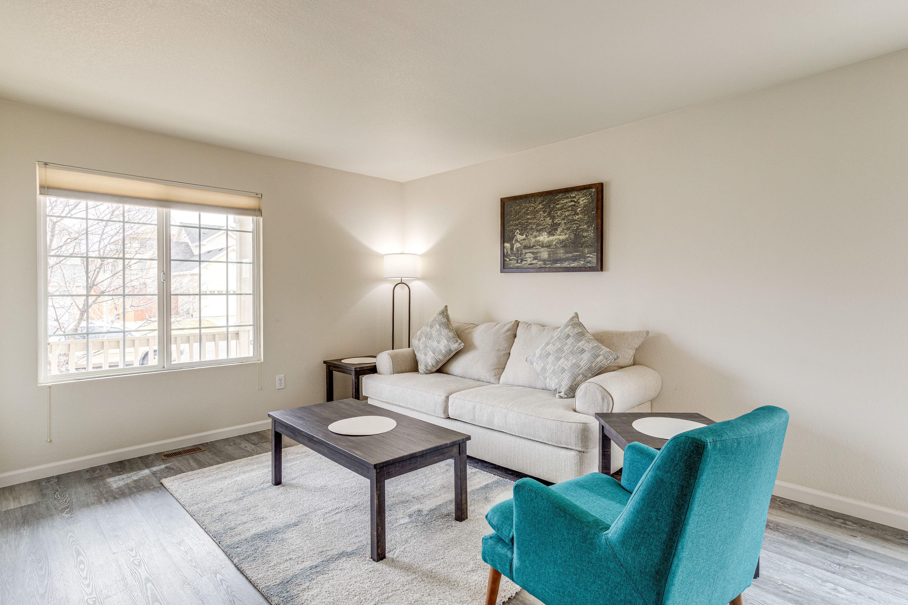 Living Room | Free WiFi | Central Heating & A/C