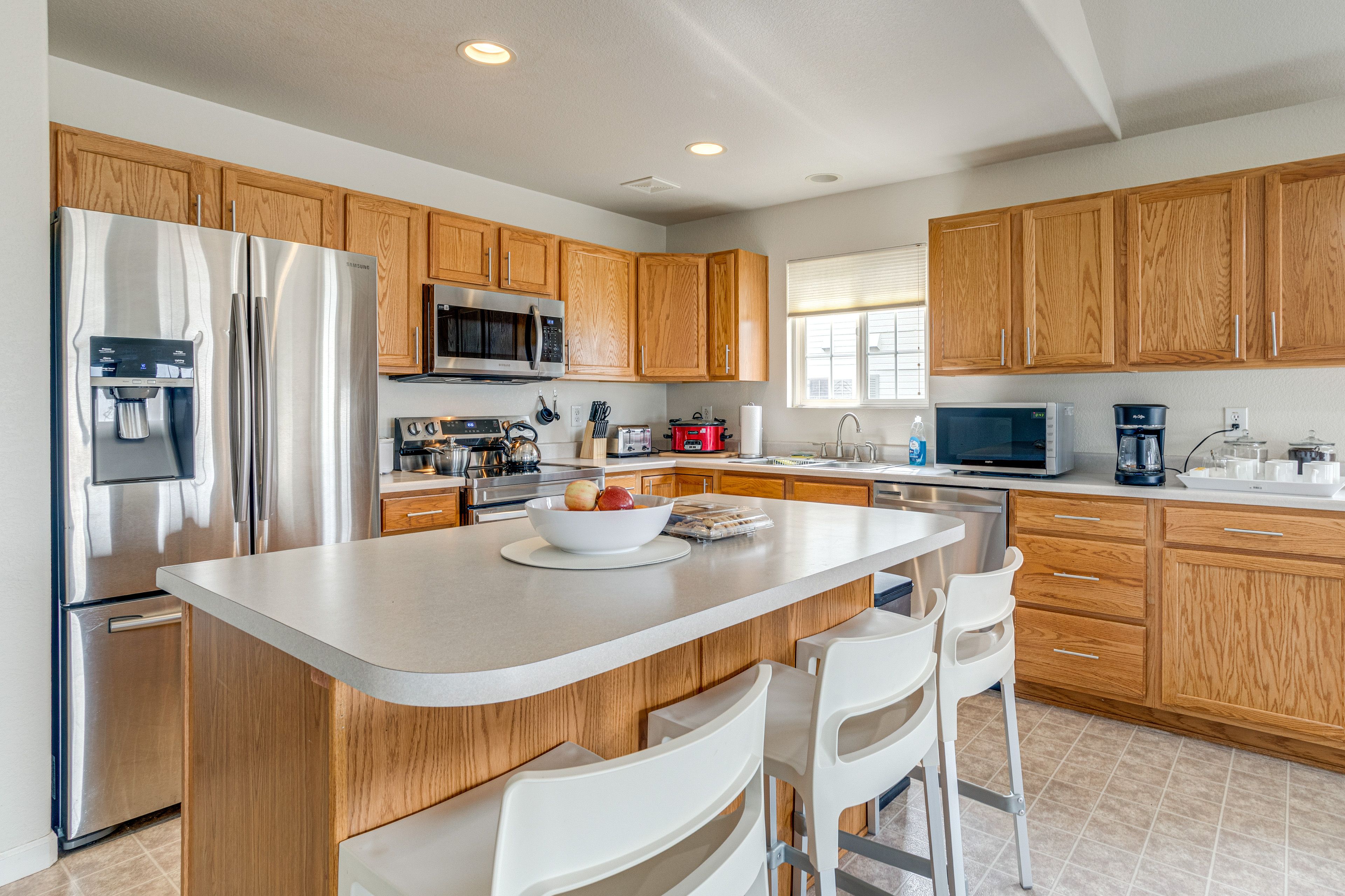 Kitchen | Trash Bags/Paper Towels