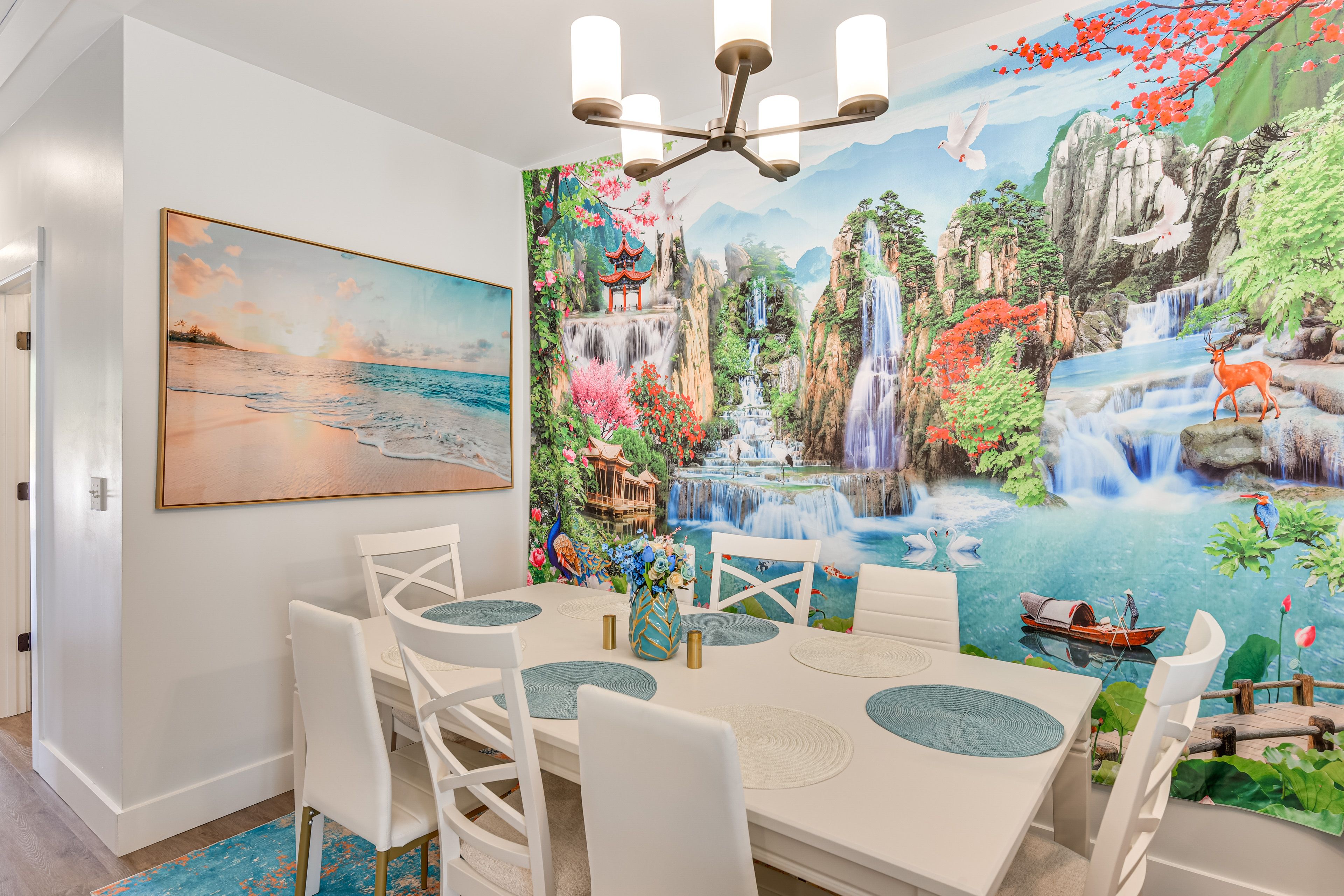 Dining Area | Dishware/Flatware