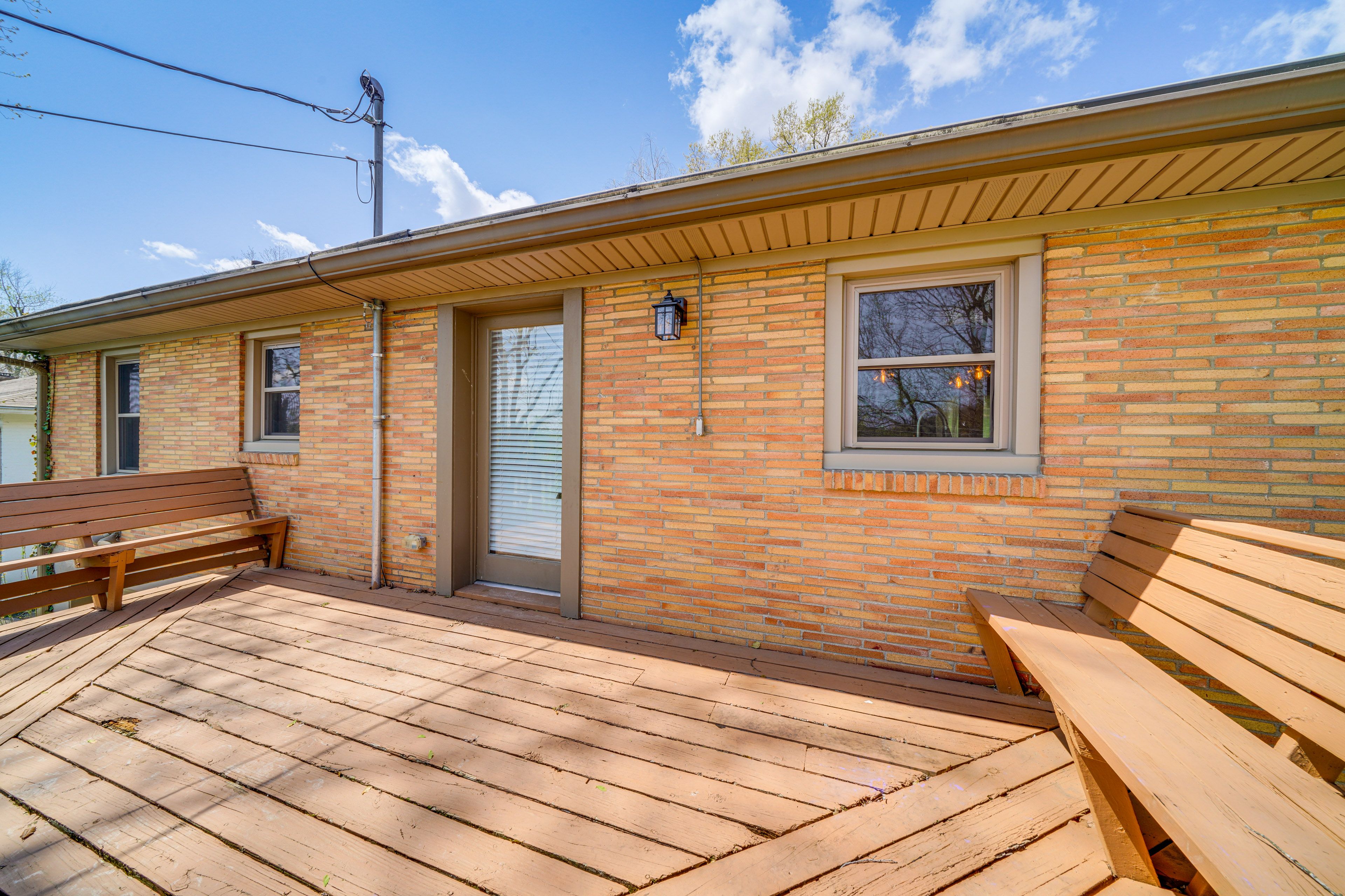 House Exterior | Deck