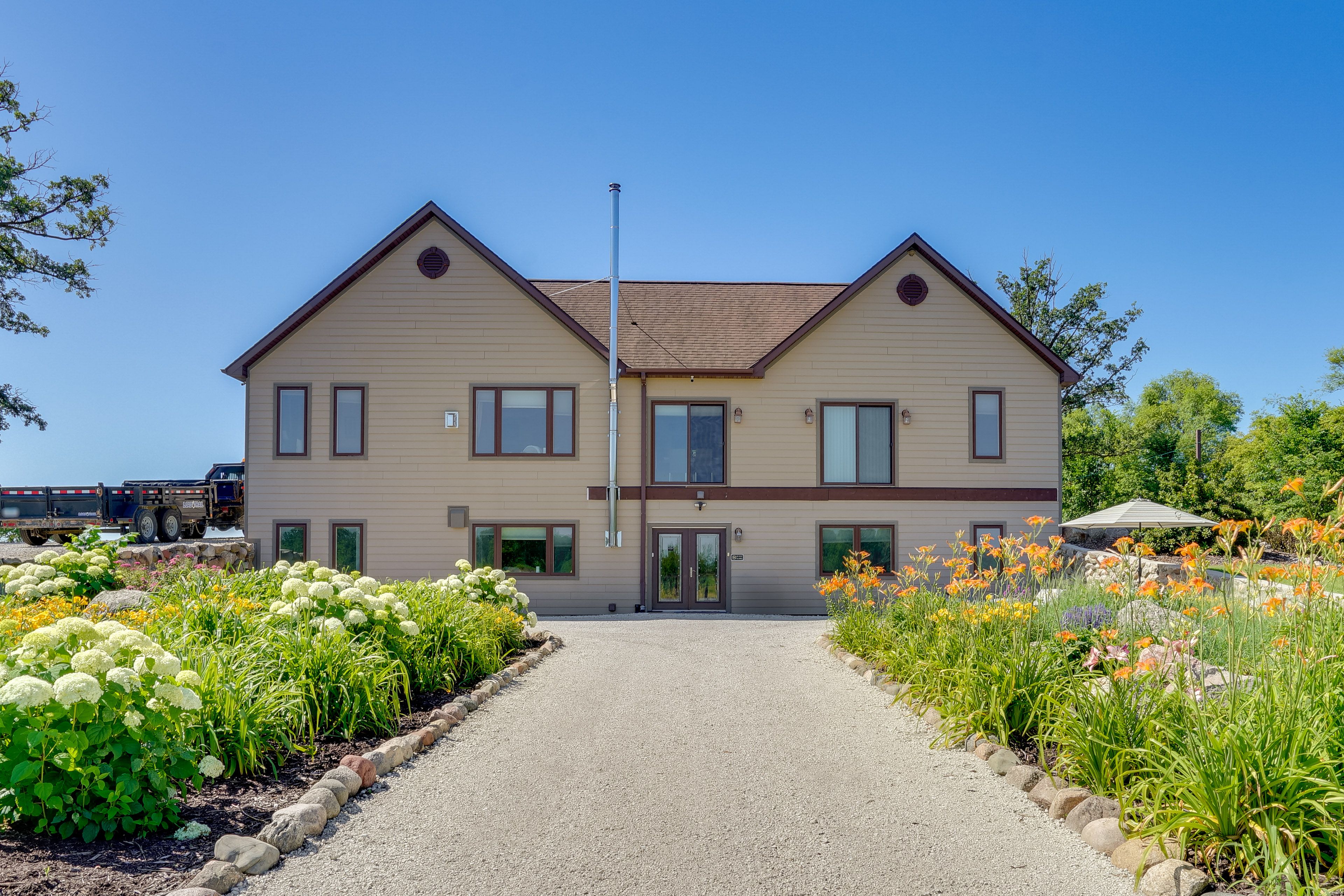 Property Exterior | Parking | Driveway (2 Vehicles)