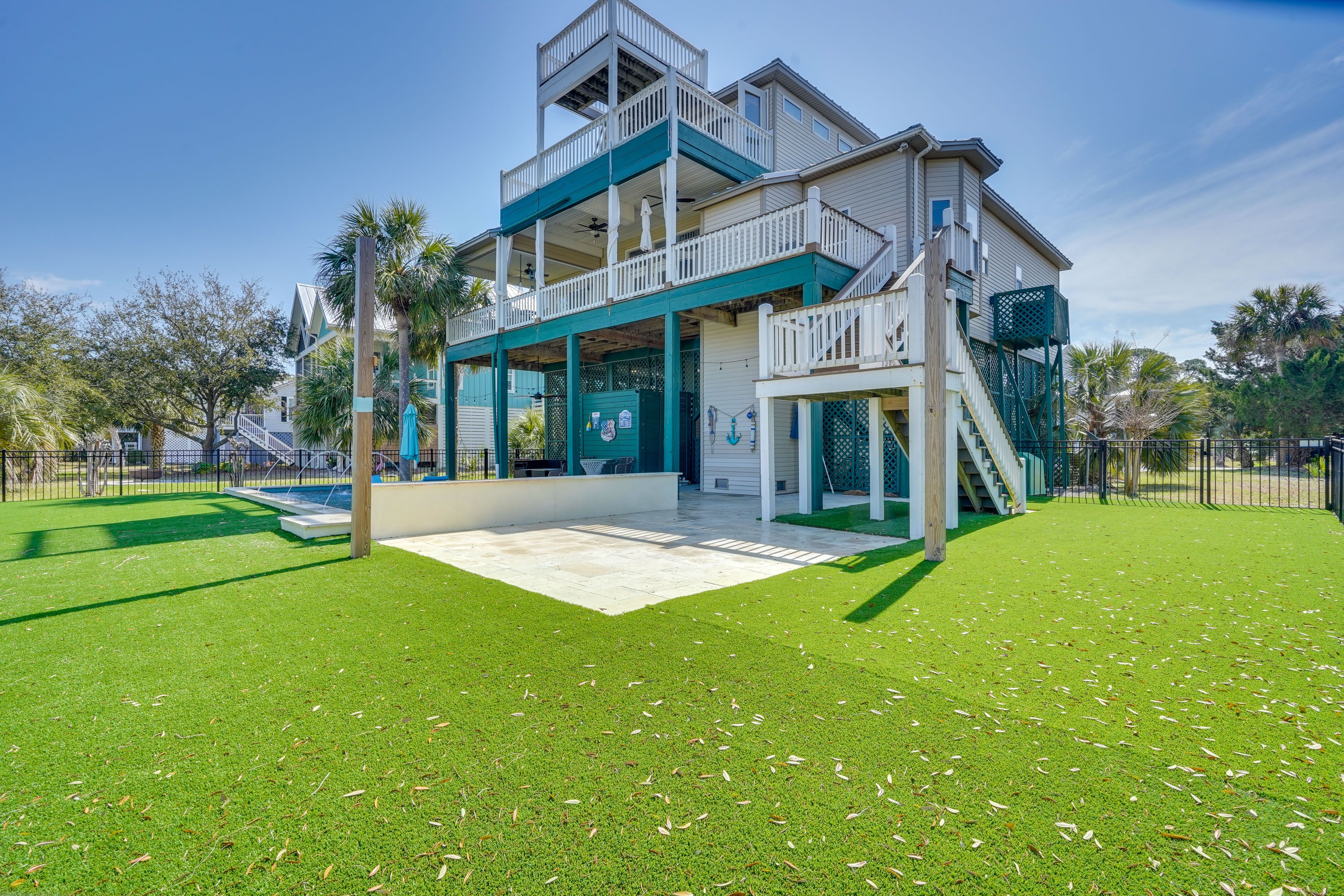 Home Exterior | Backyard