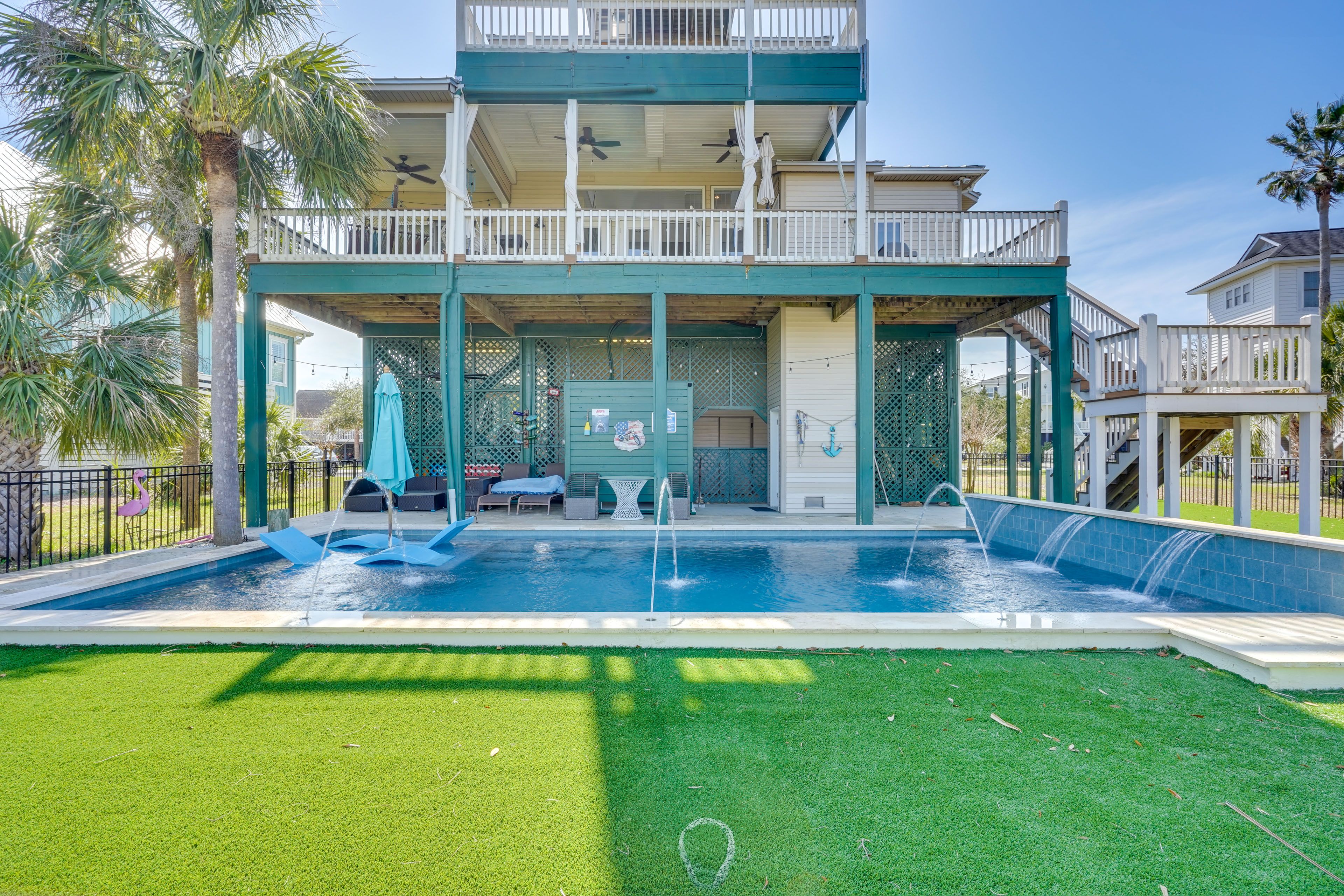Private Pool | Lounge Seating