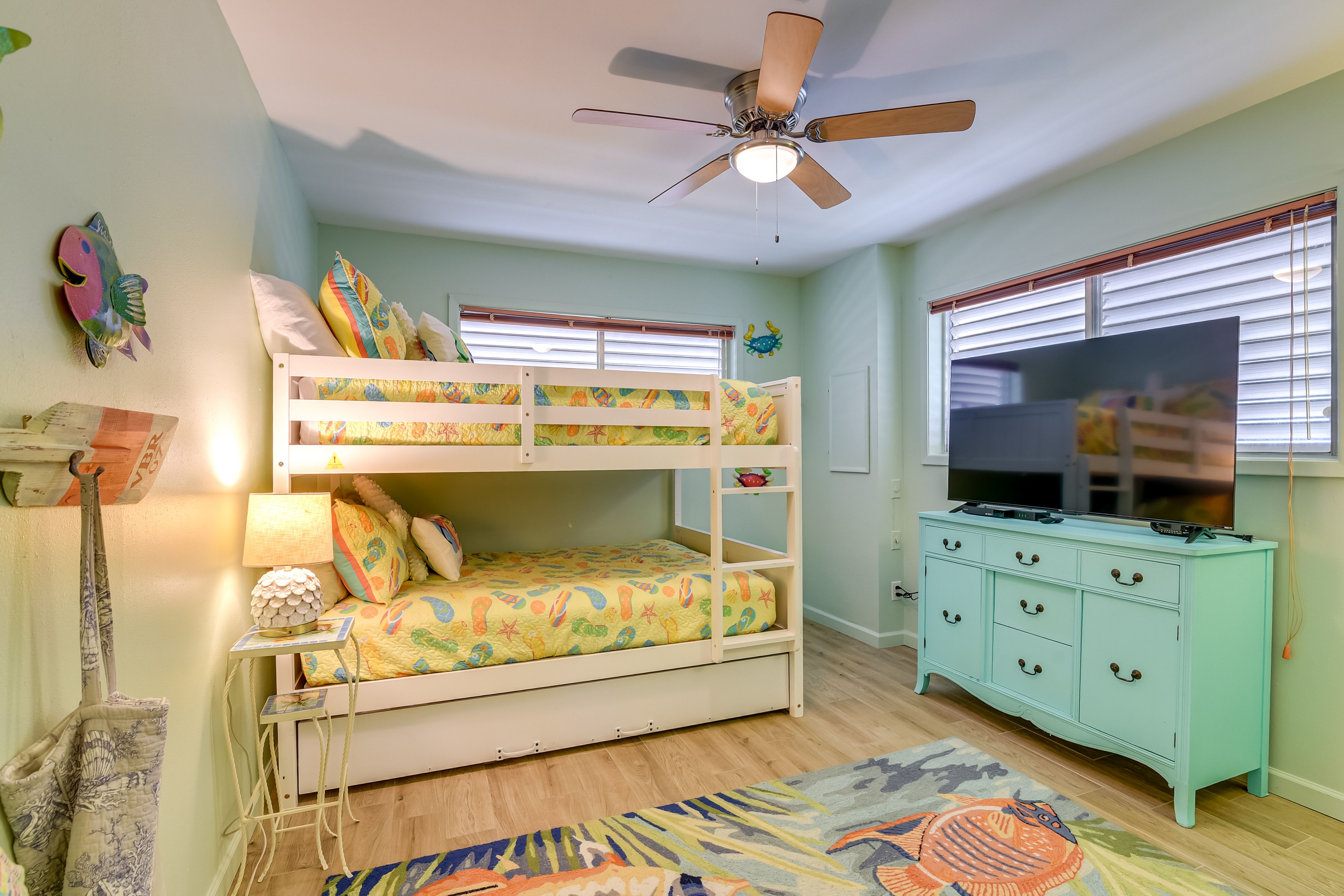 Bedroom 3 | Full Bunk Bed | Smart TV
