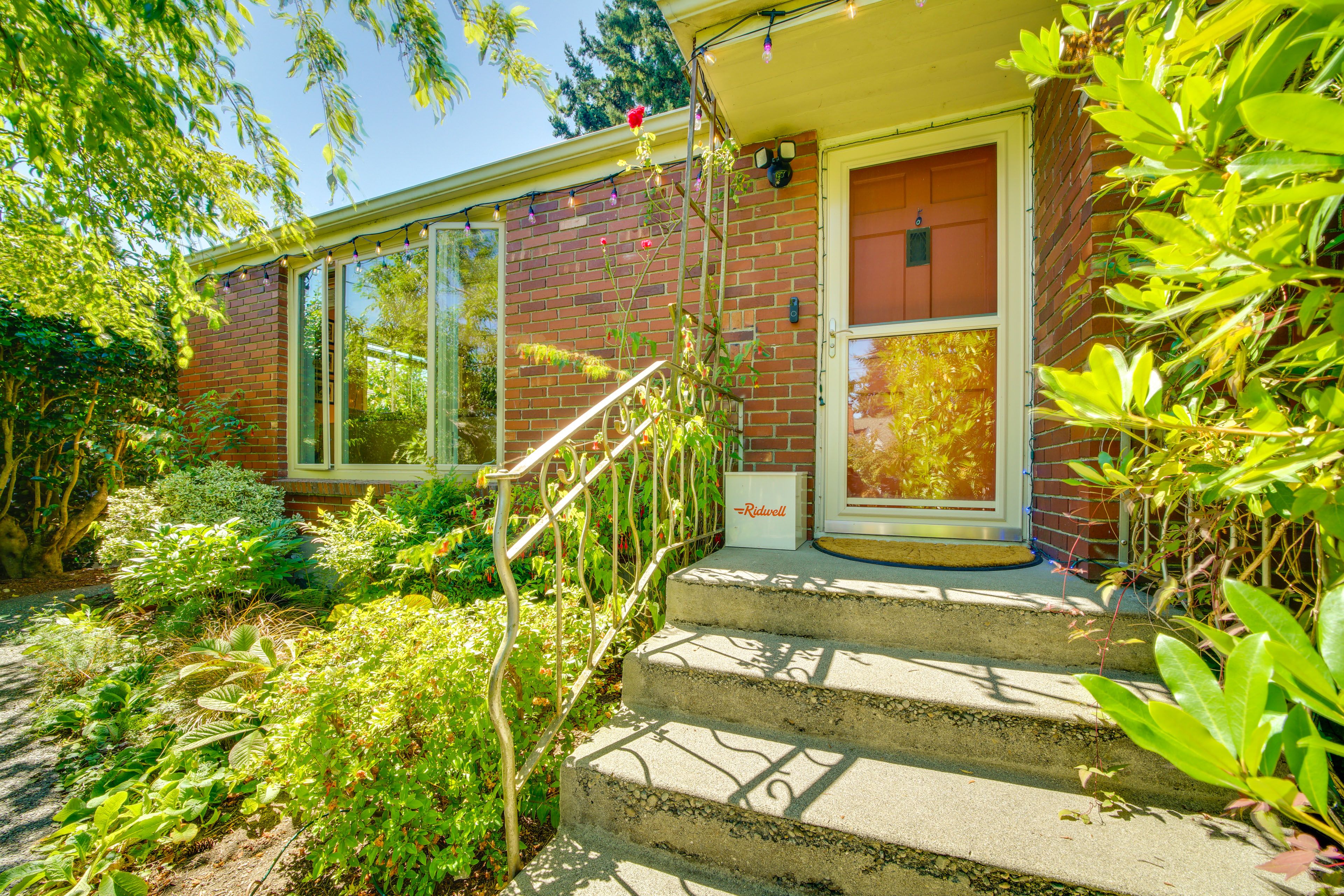 Property Exterior | Carport (1 Vehicle) | Free Street Parking