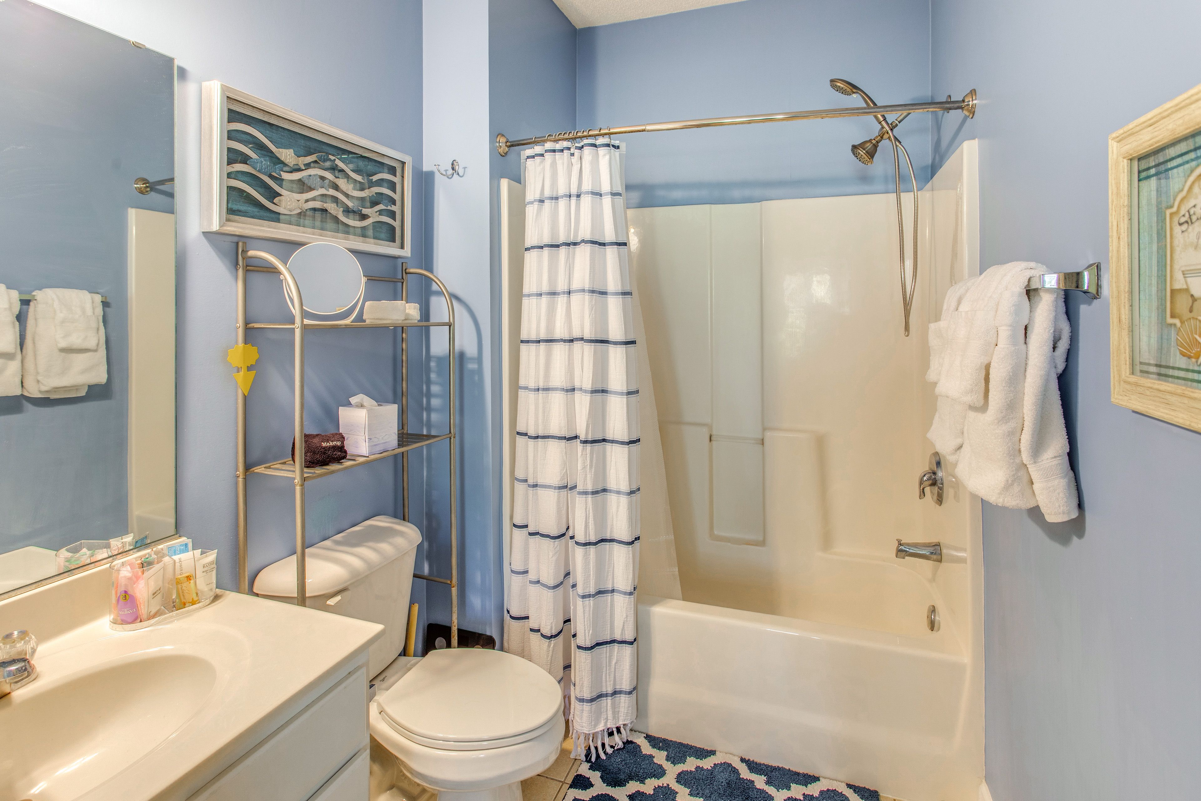 Bathroom | Towels Provided