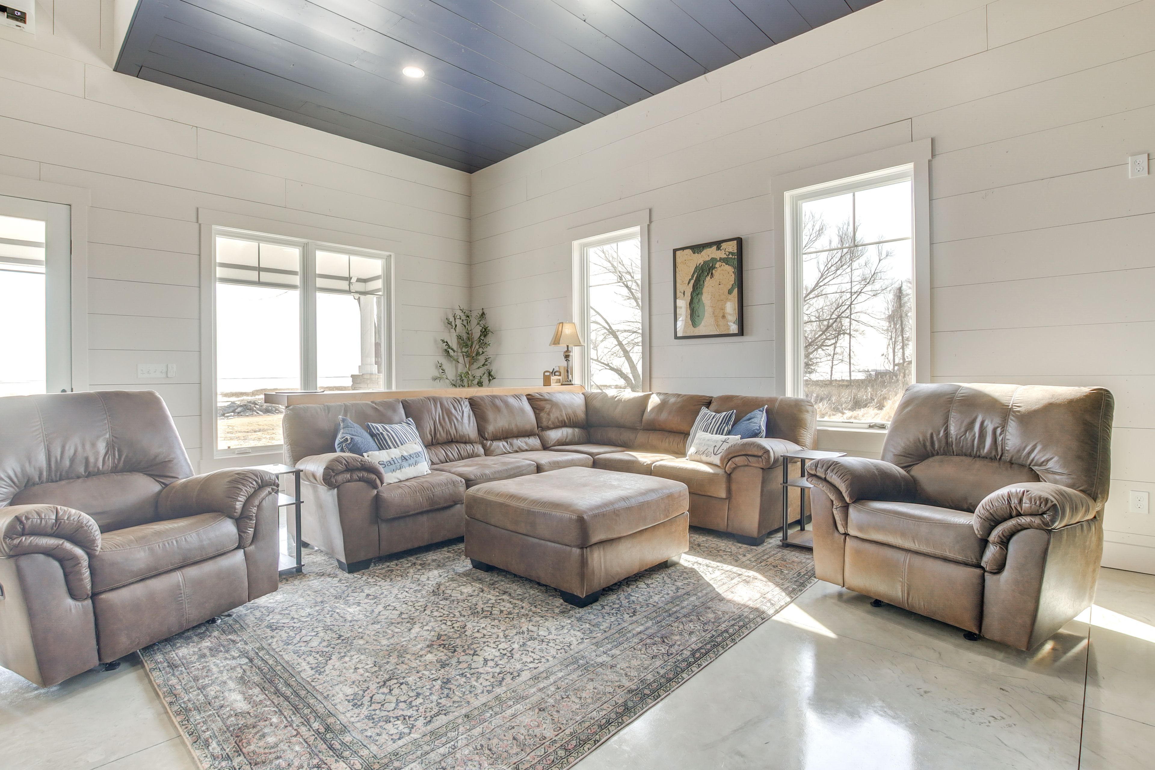 Living Room | Single-Story Home | Panoramic Bay Views