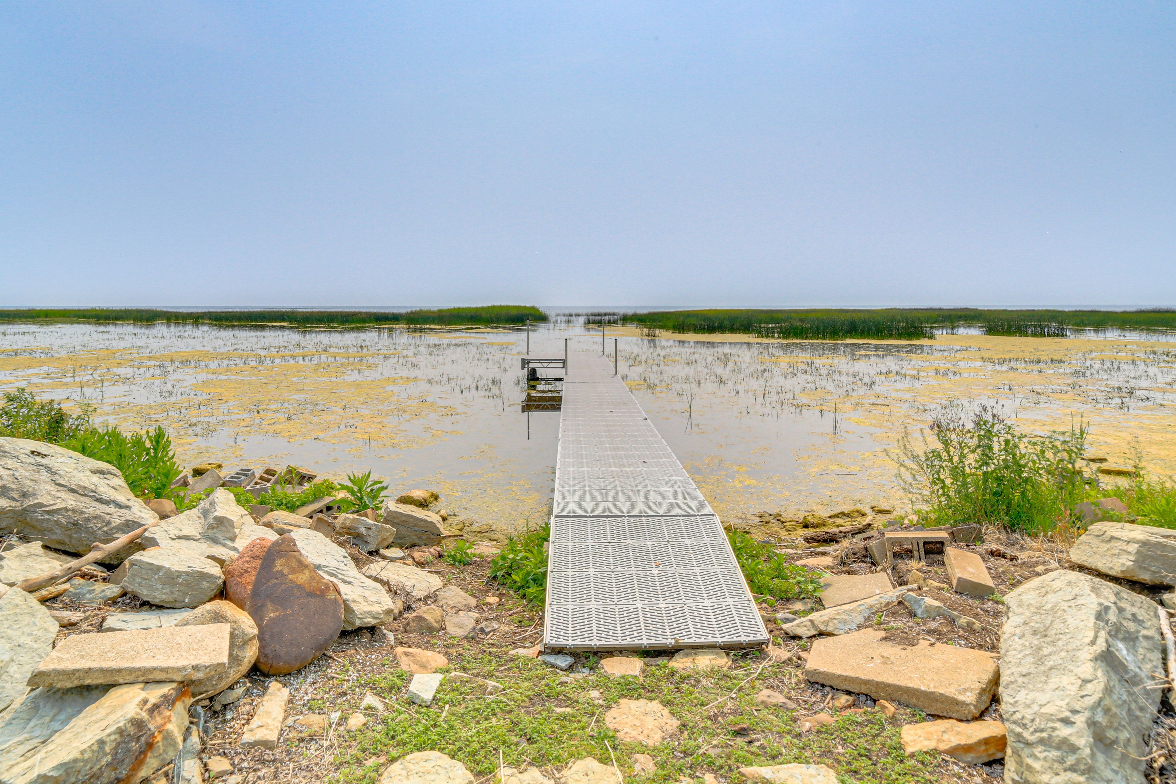 Private Dock | Bay Access | Kayaking & Fishing