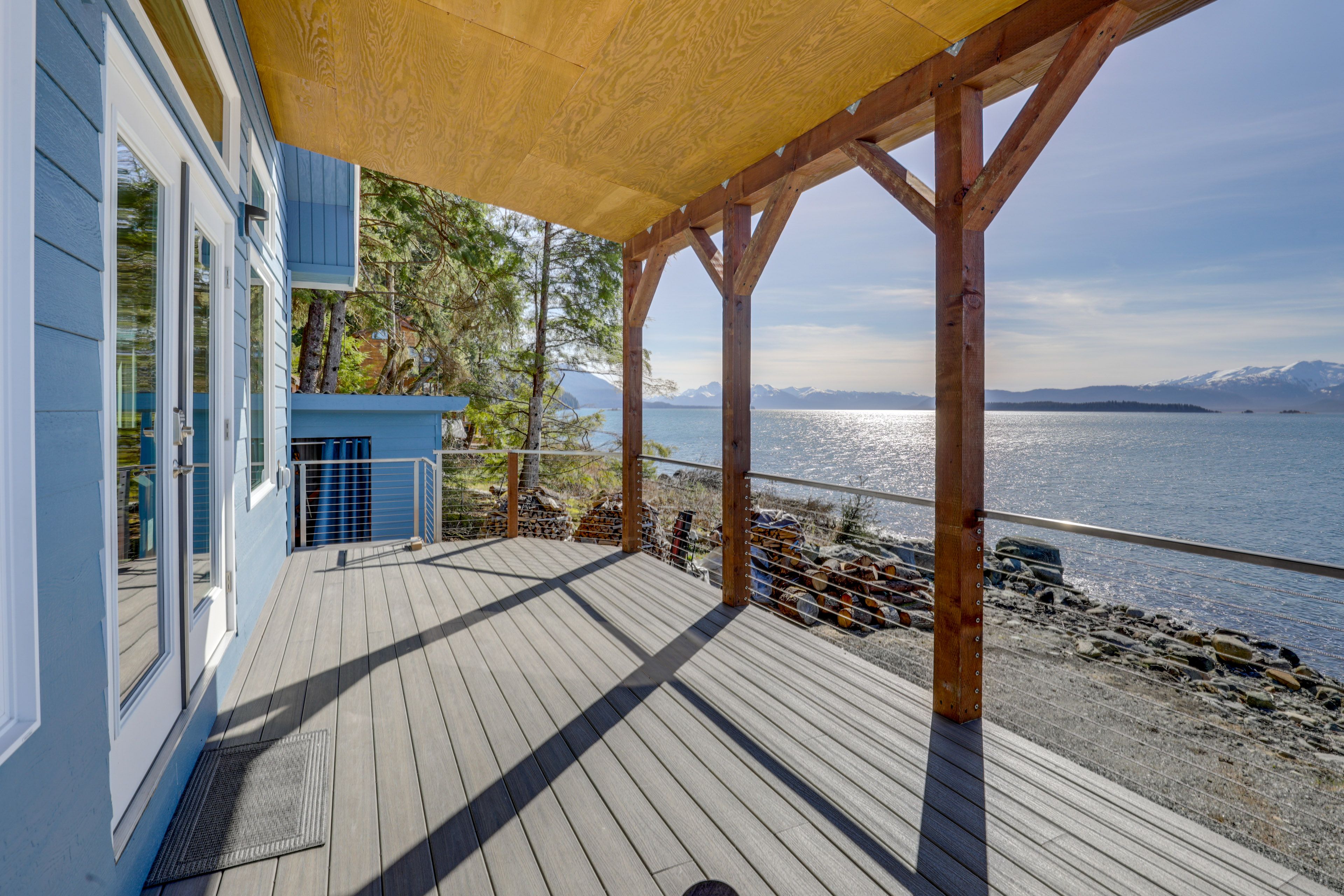 Private Deck