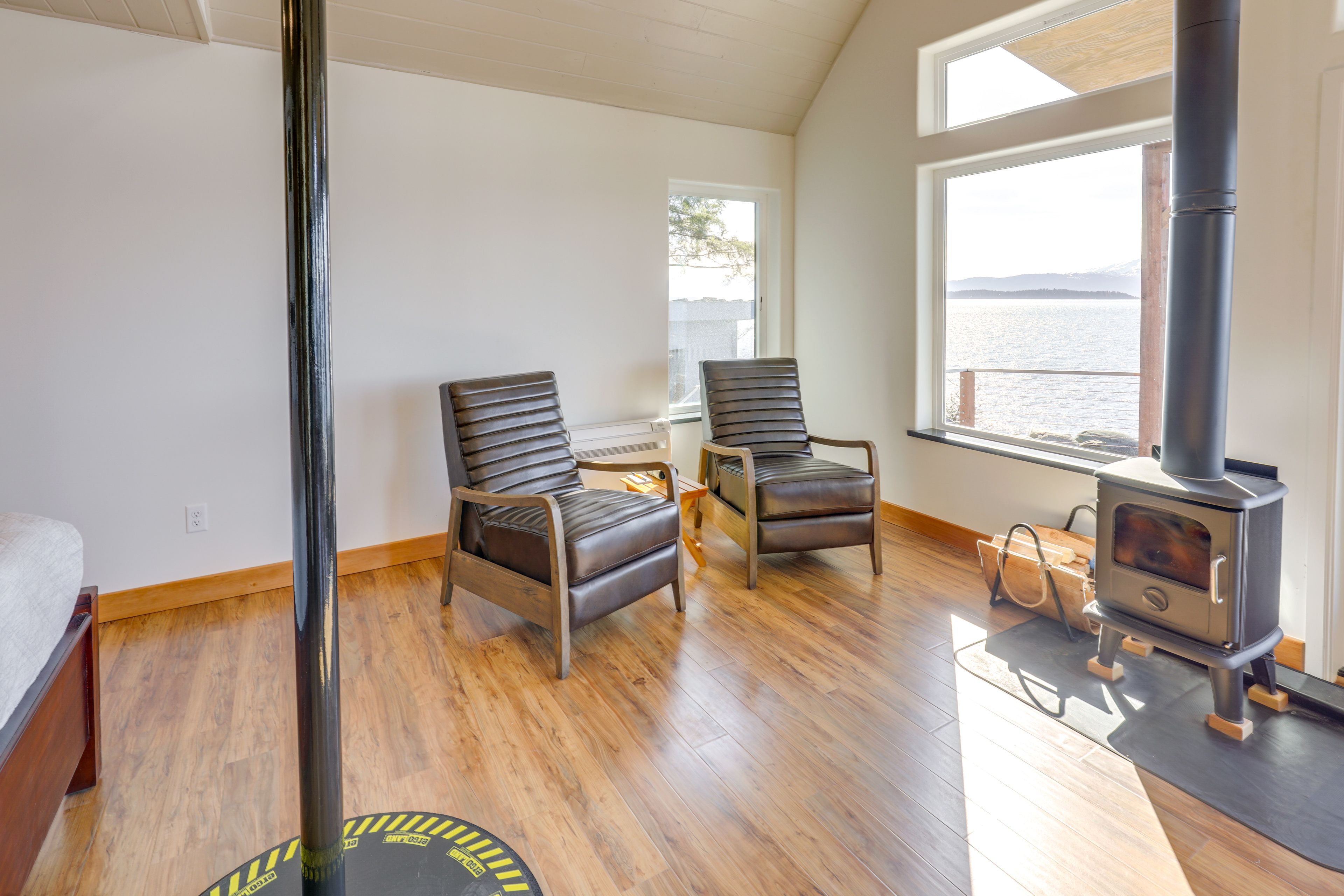 Sitting Area | Wood-Burning Stove