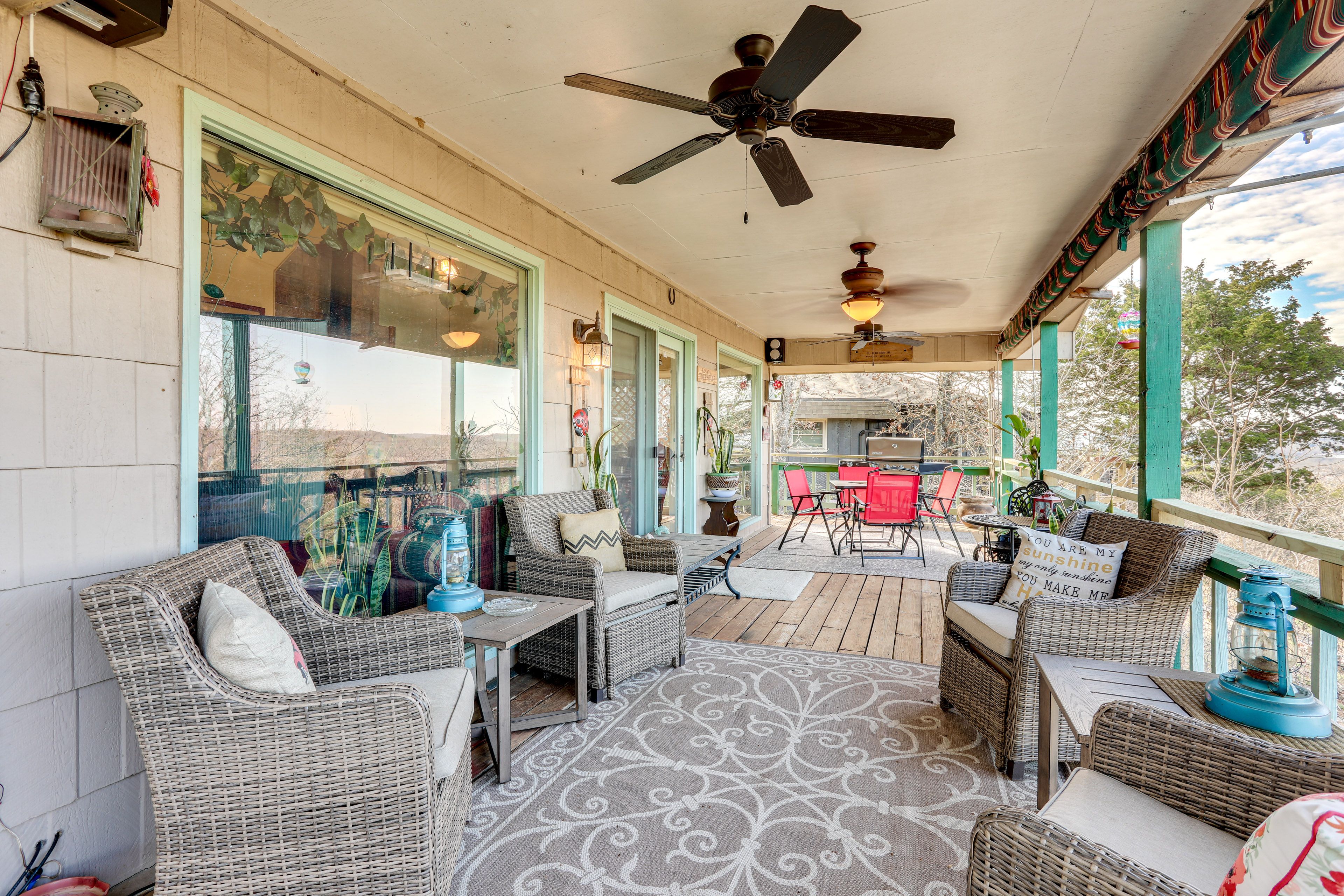 Wraparound Deck | Gas Grill