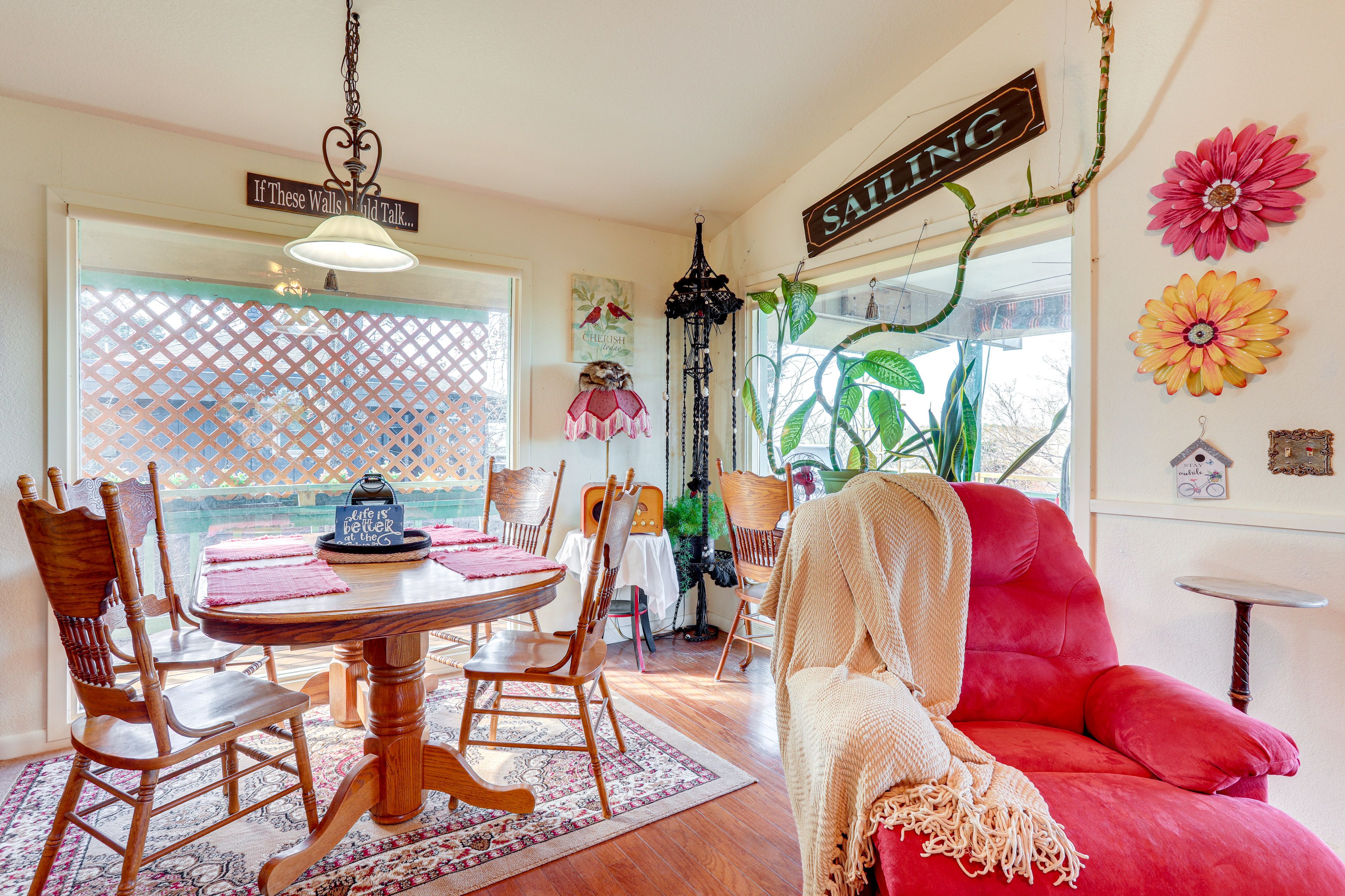 Dining Area | Main Level | Dishware & Flatware