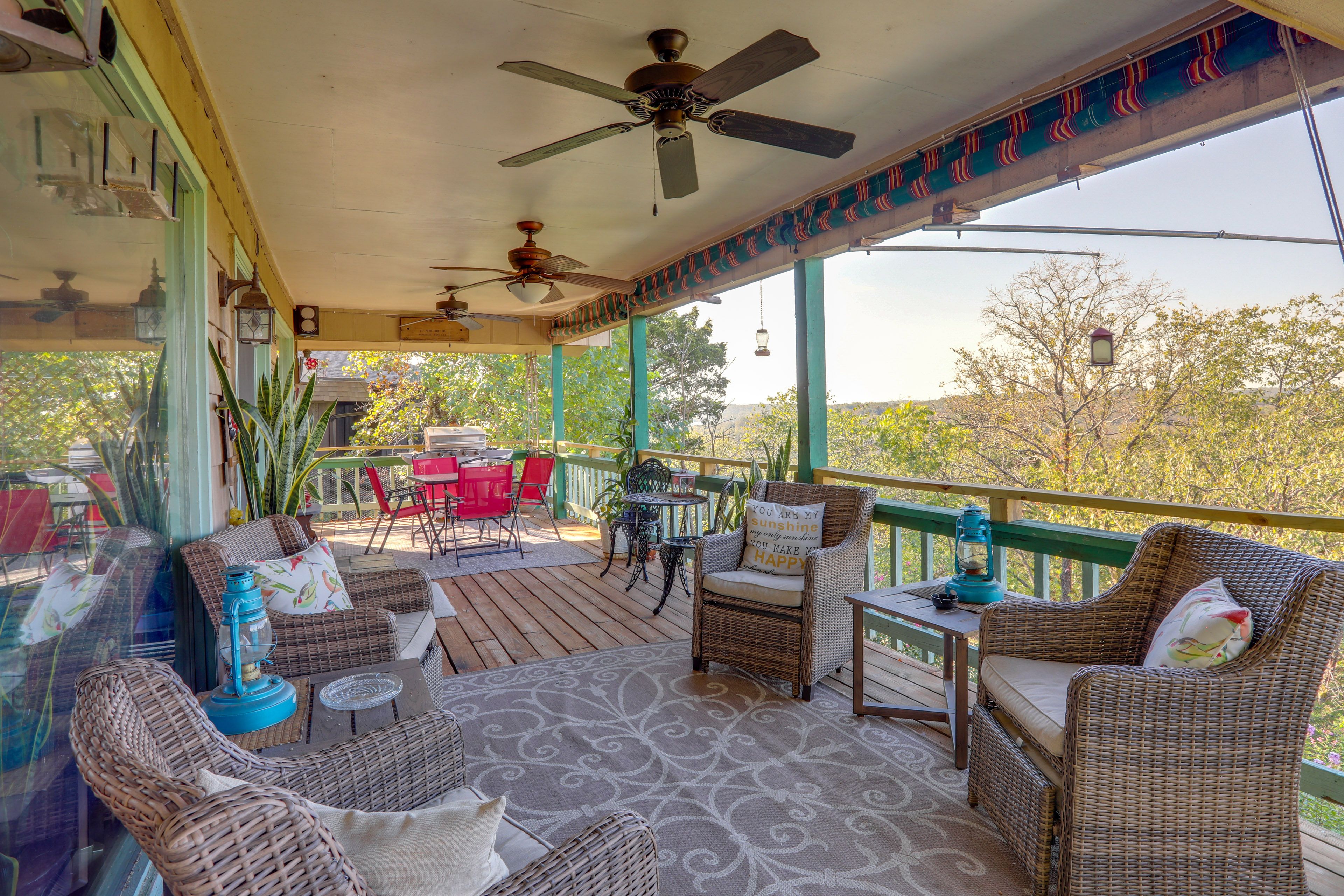 Wraparound Deck | Gas Grill