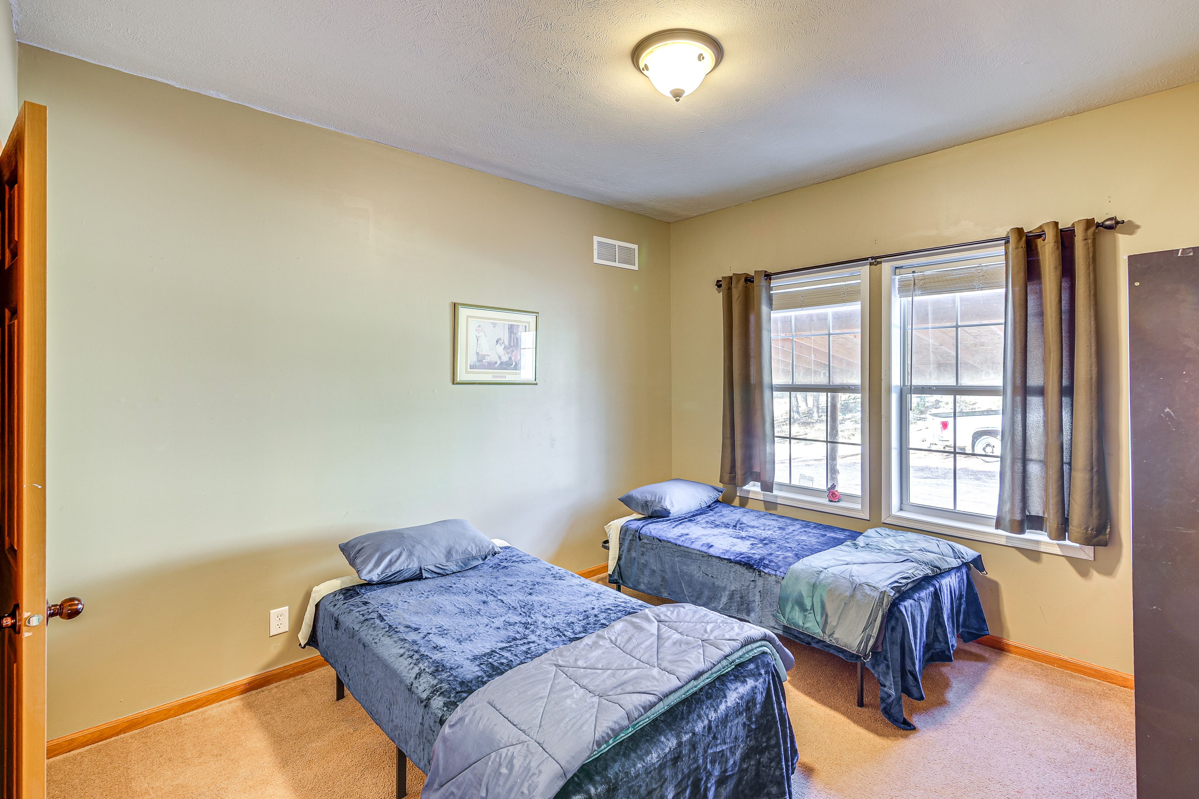 Bedroom 3 | 2 Twin Beds