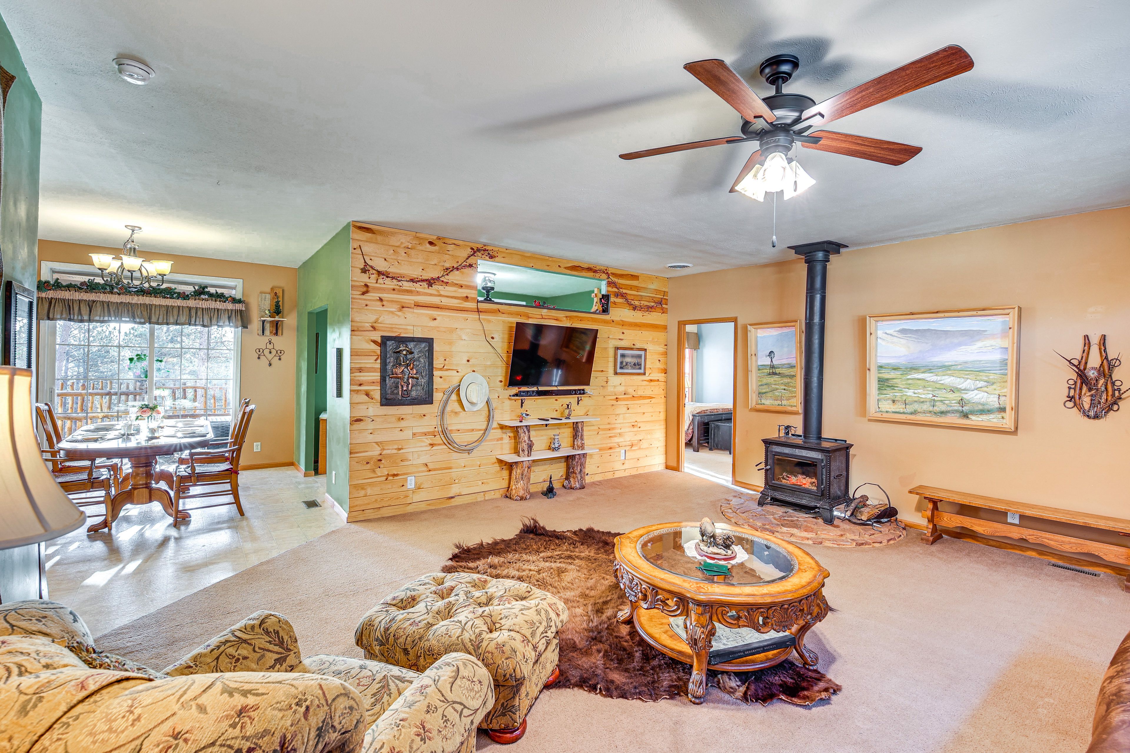 Hot Springs Vacation Rental | 3BR | 2BA | 1,800 Sq Ft | 5 Steps Required