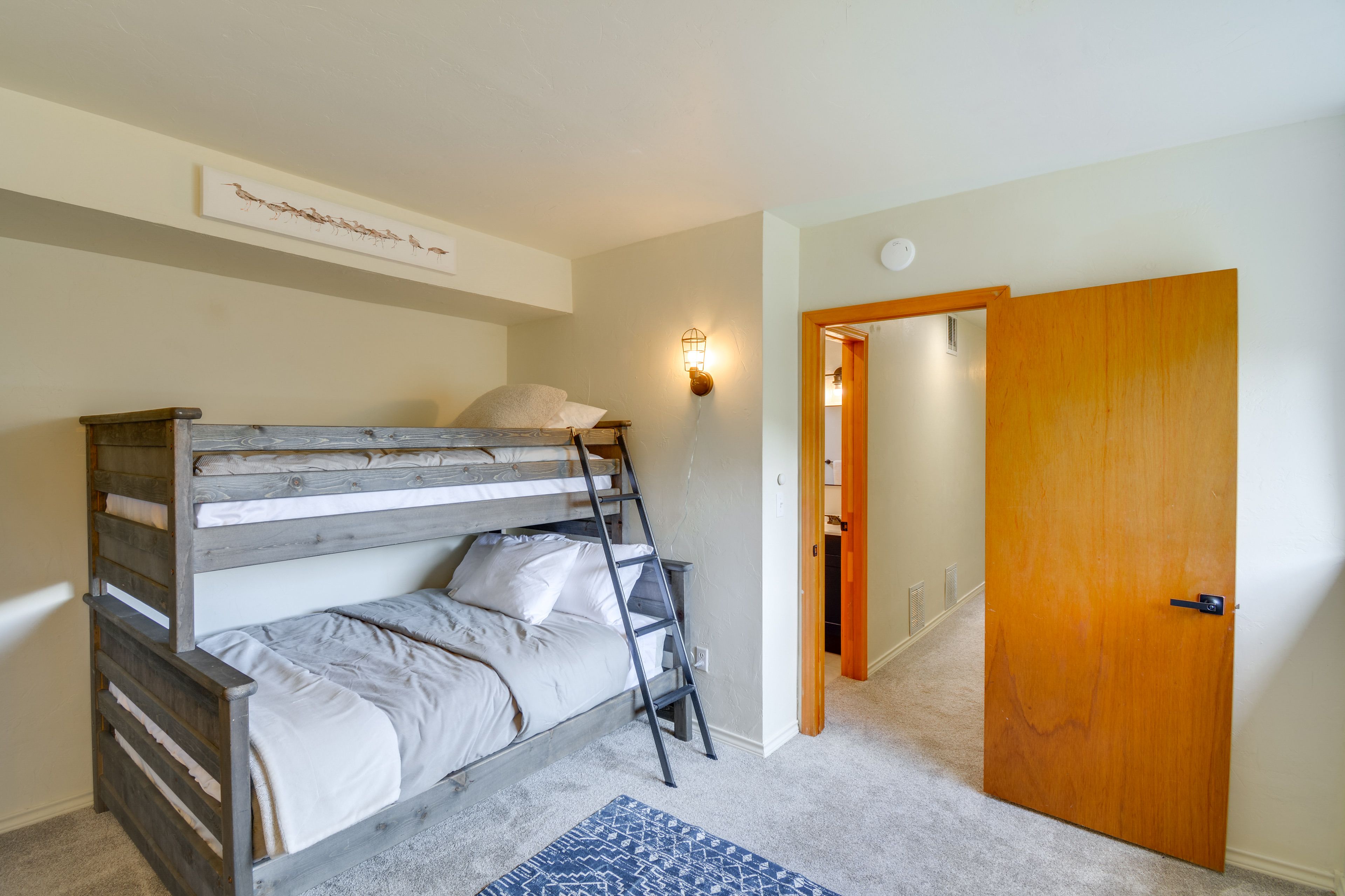 Bedroom 3 | Twin/Full Bunk Bed | 1st Floor