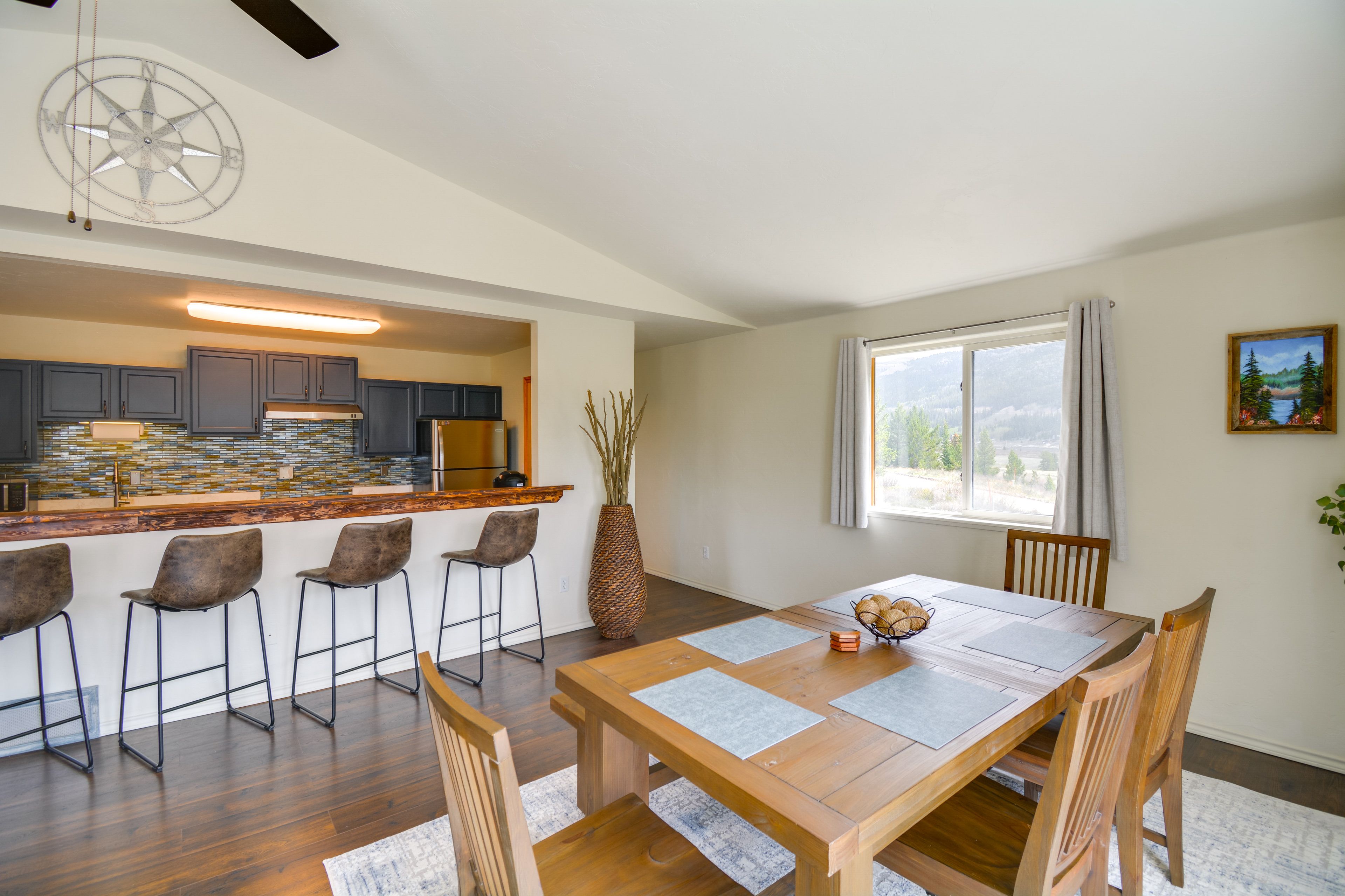 Dining Table | Dishware/Flatware | 2nd Floor
