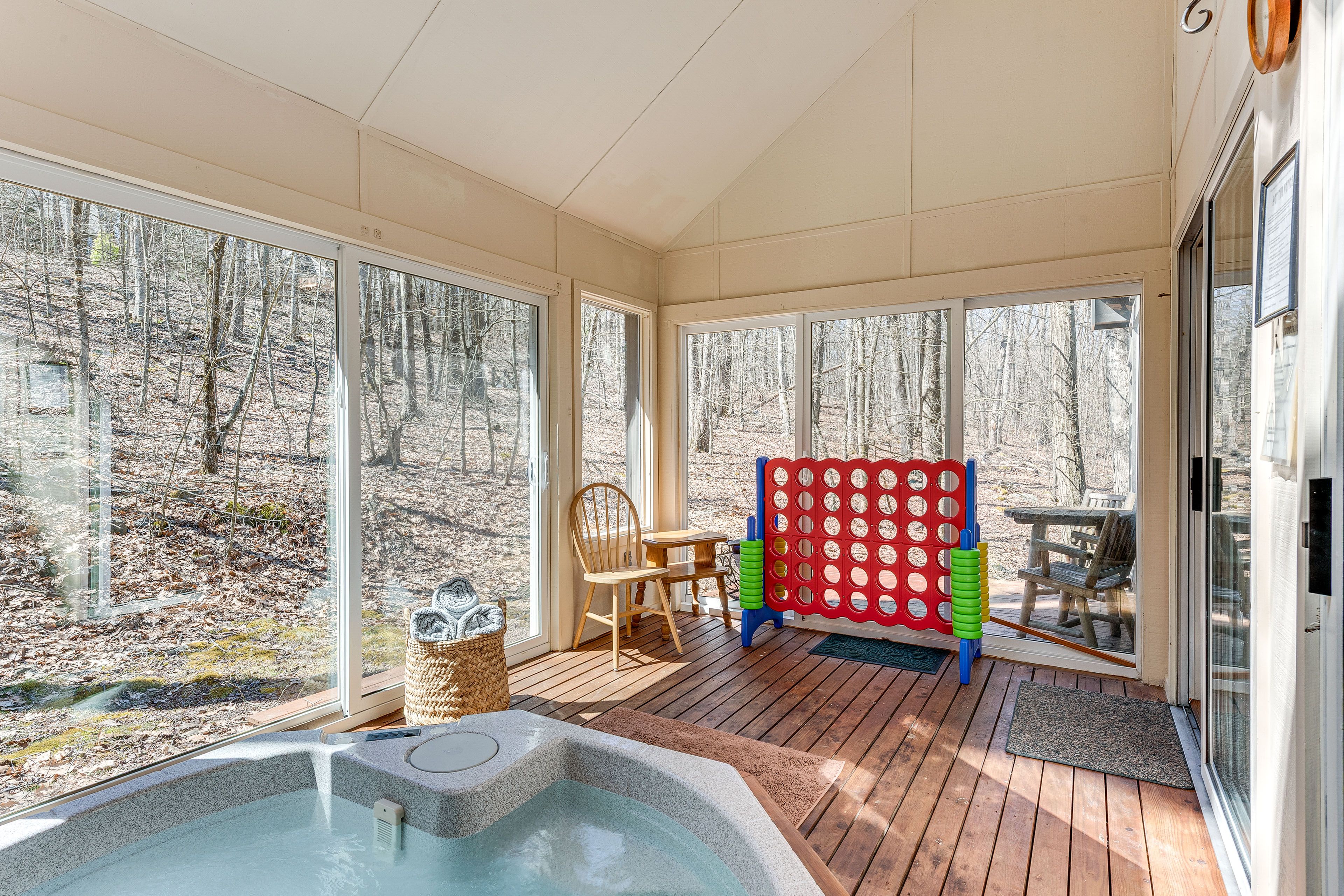 Hot Tub Room | 1st Floor