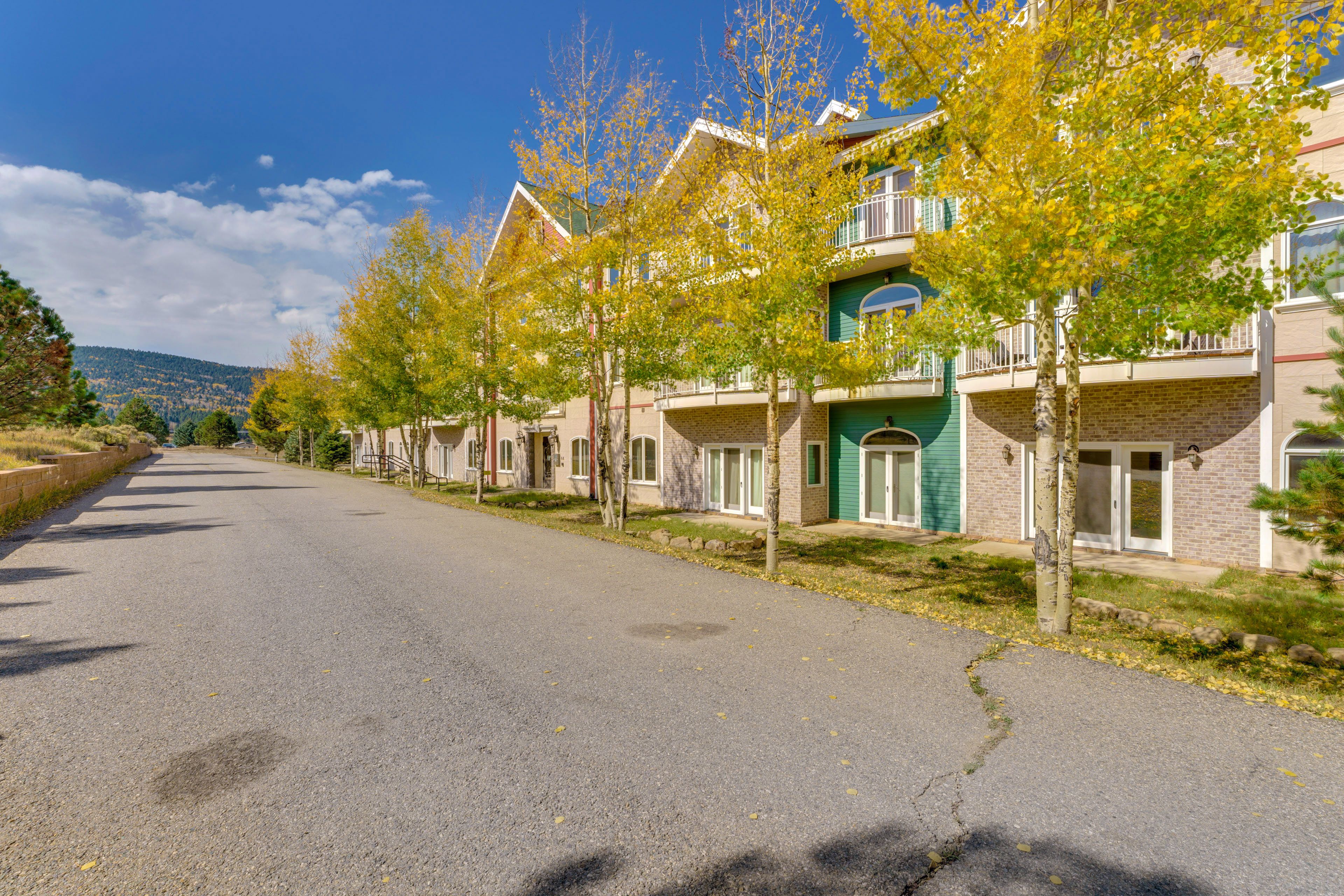 Parking | Community Parking Lot (First-Come, First-Served)