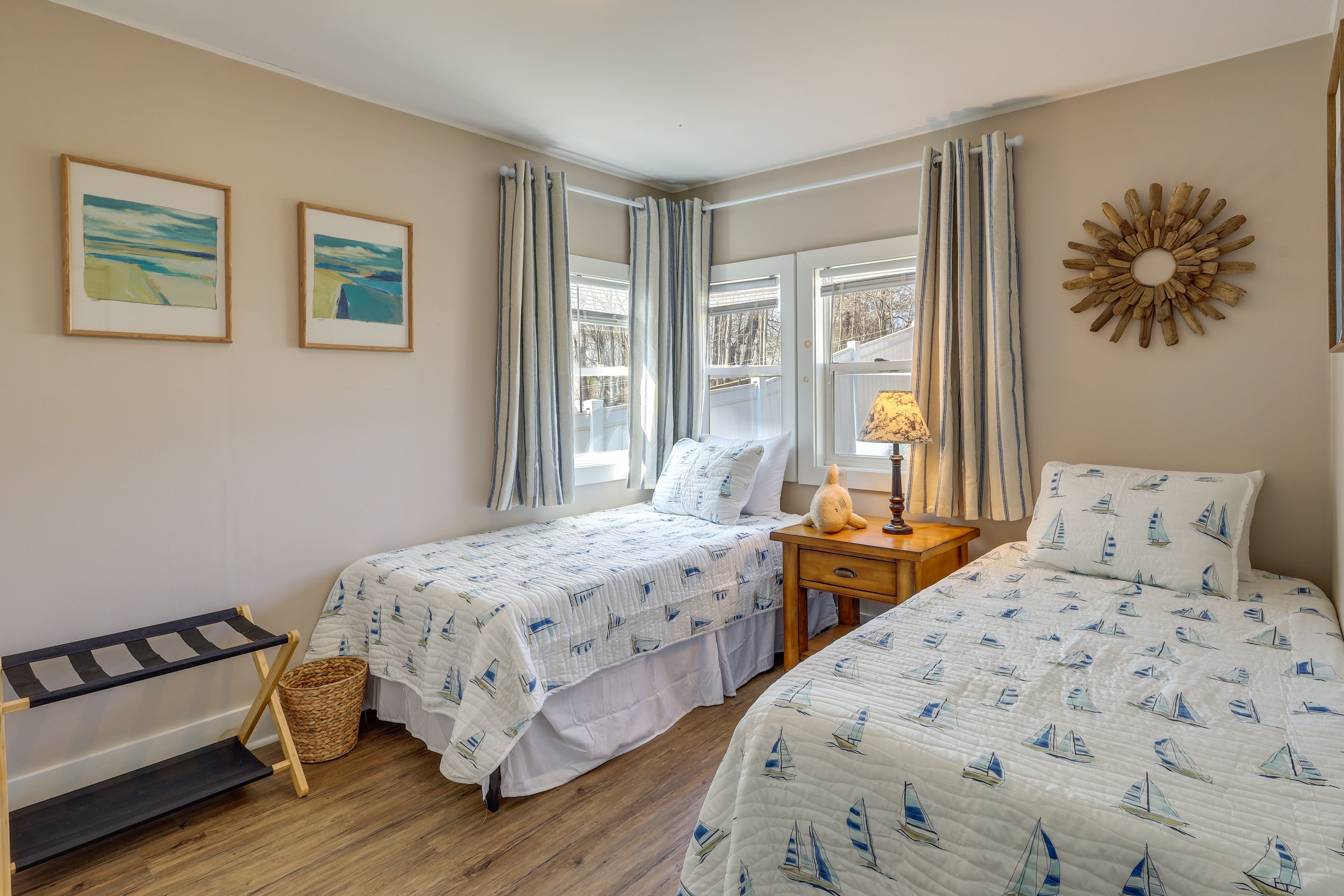 Bedroom 2 | 2 Twin Beds