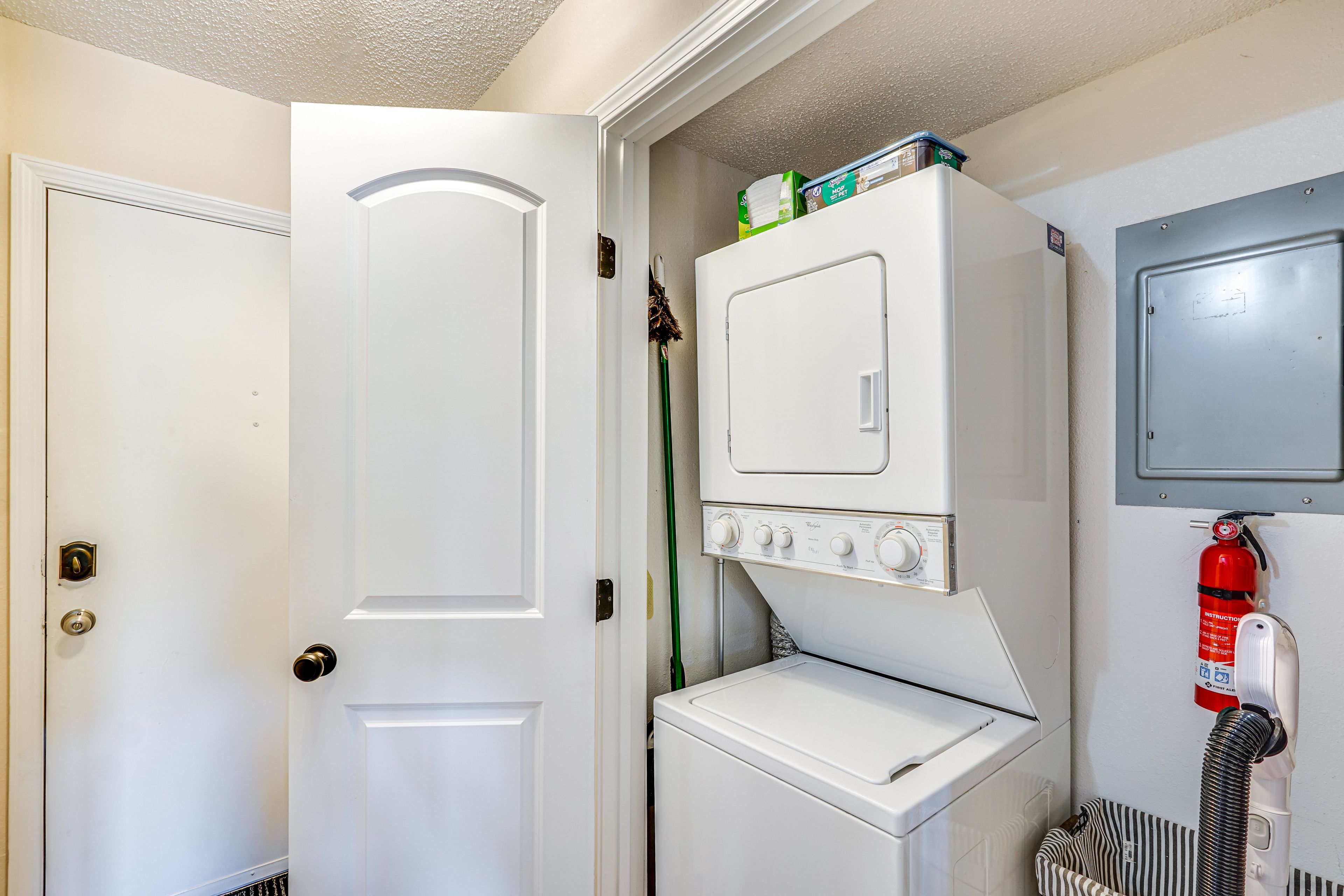 Washer & Dryer