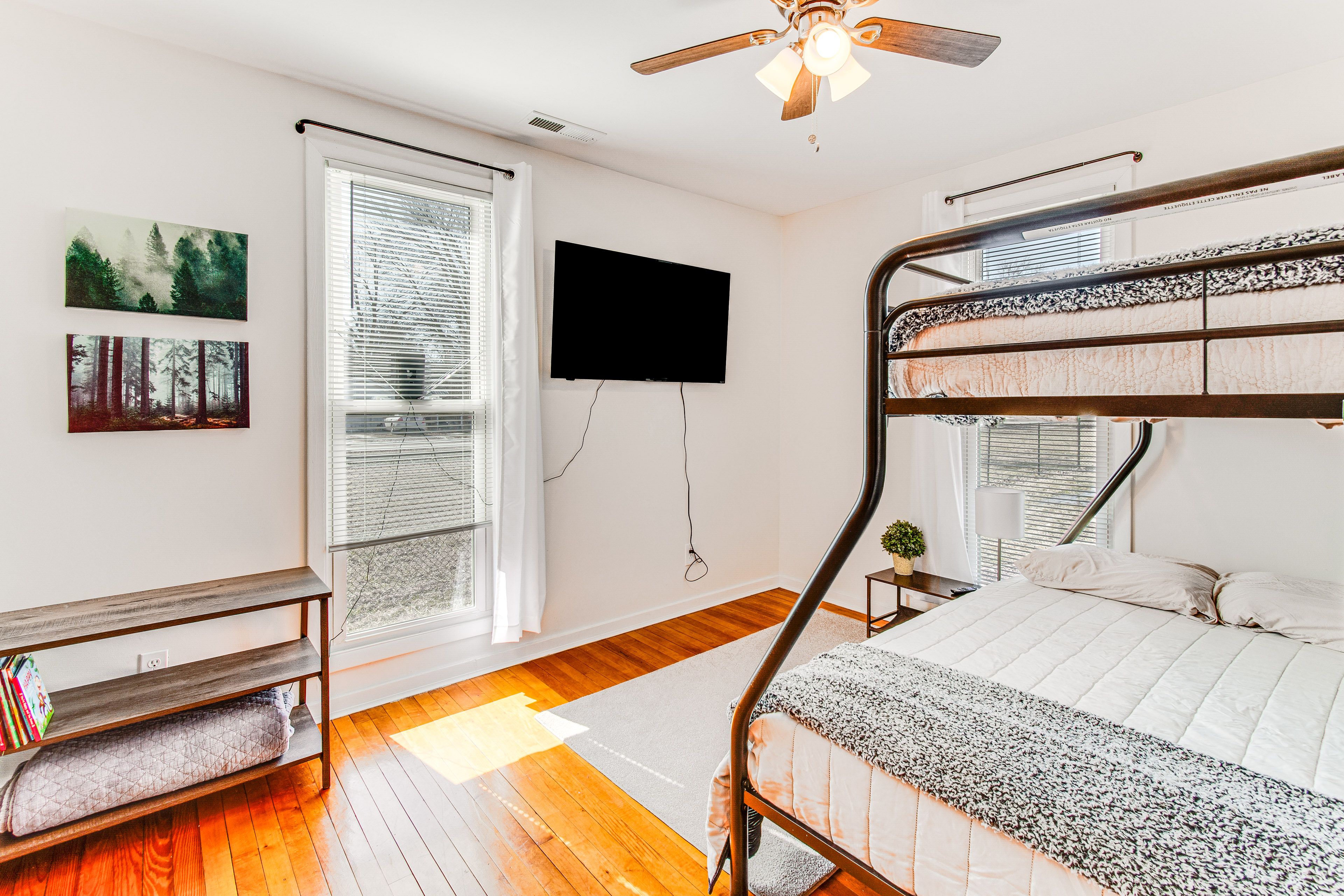 Bedroom 2 | Full/Queen Bunk Bed | Smart TV