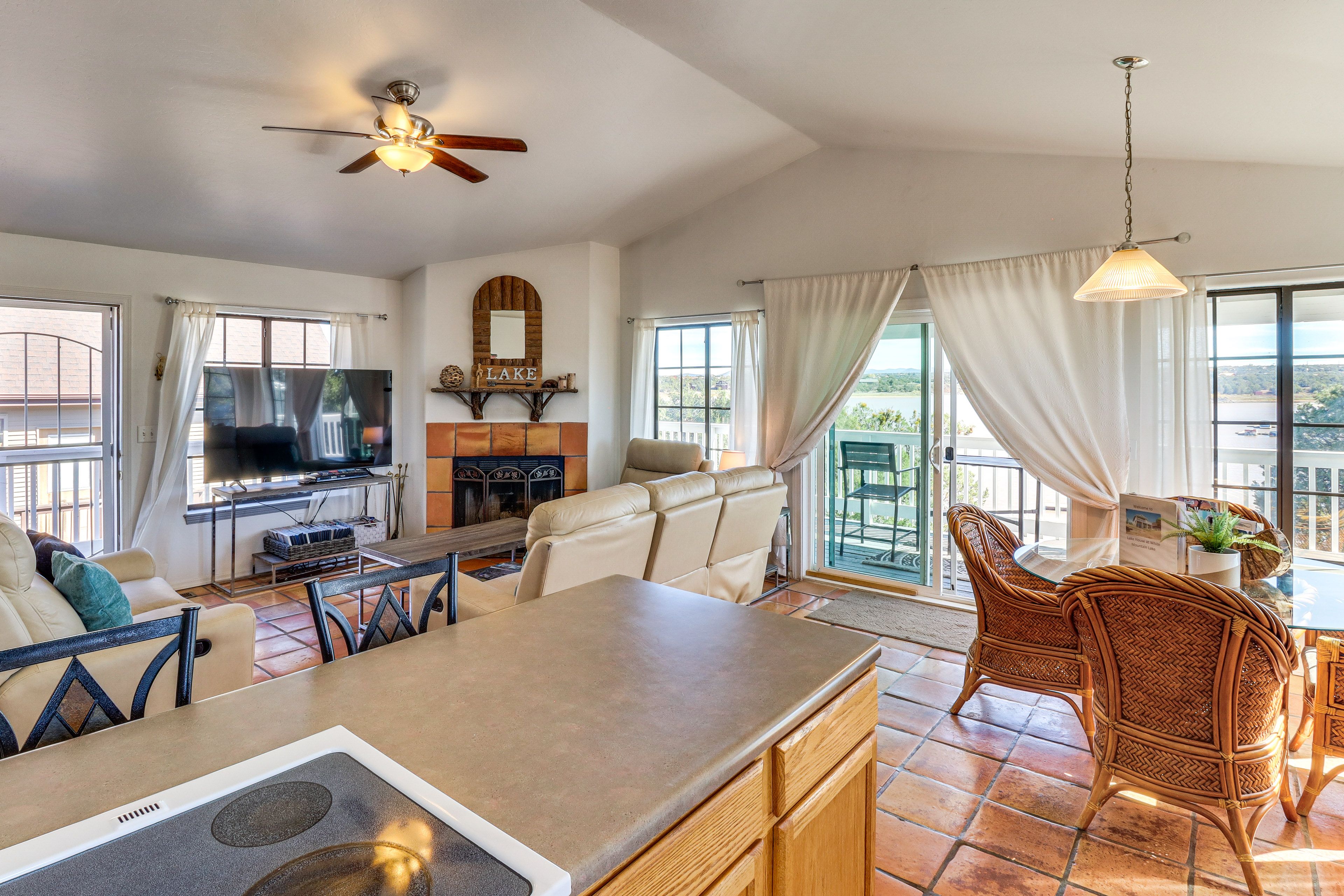 Show Low Vacation Rental | 2BR | 2BA | 1,323 Sq Ft | Stairs Required