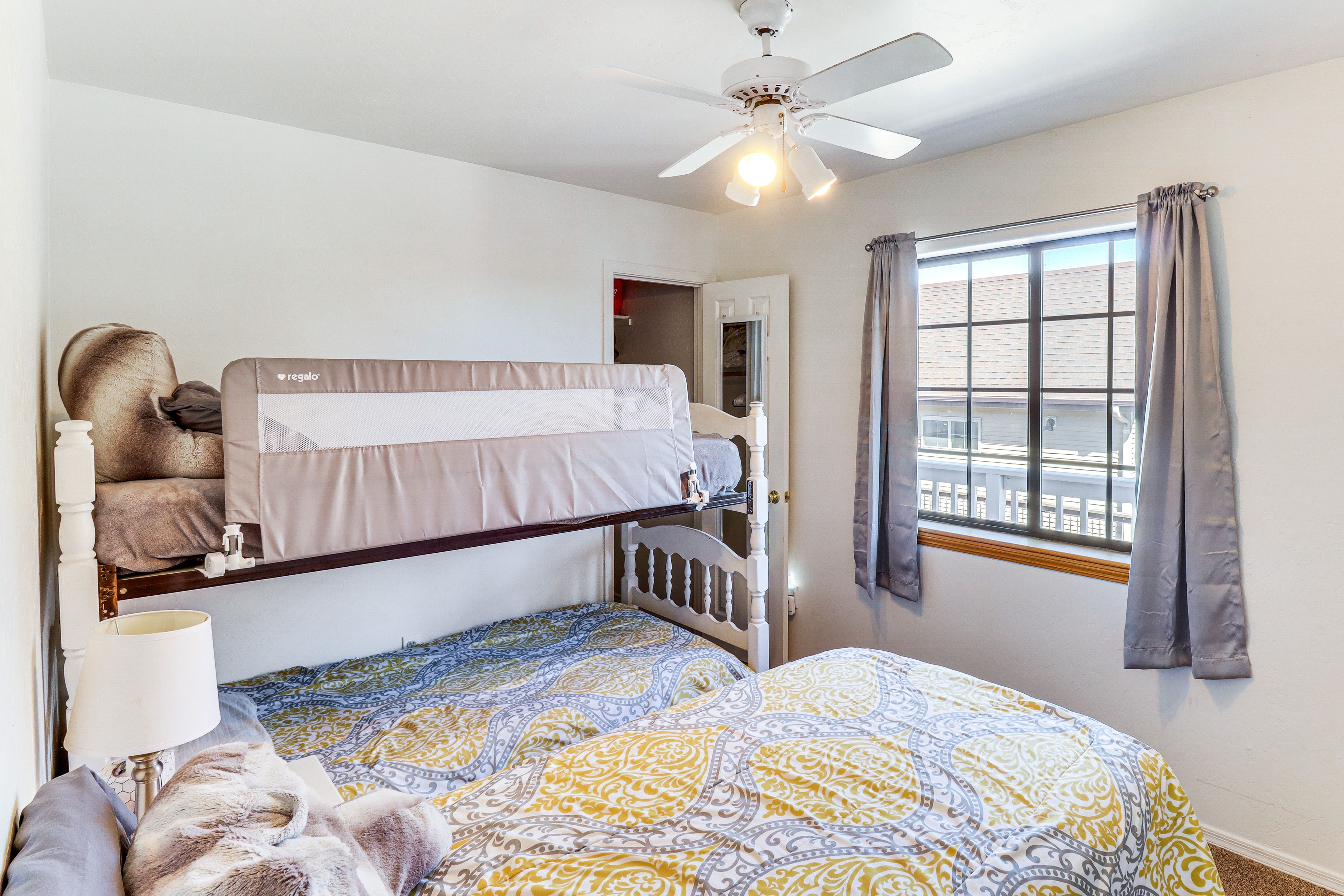 Bedroom 2 | Twin Bed | Twin Bunk Bed | 1st Floor