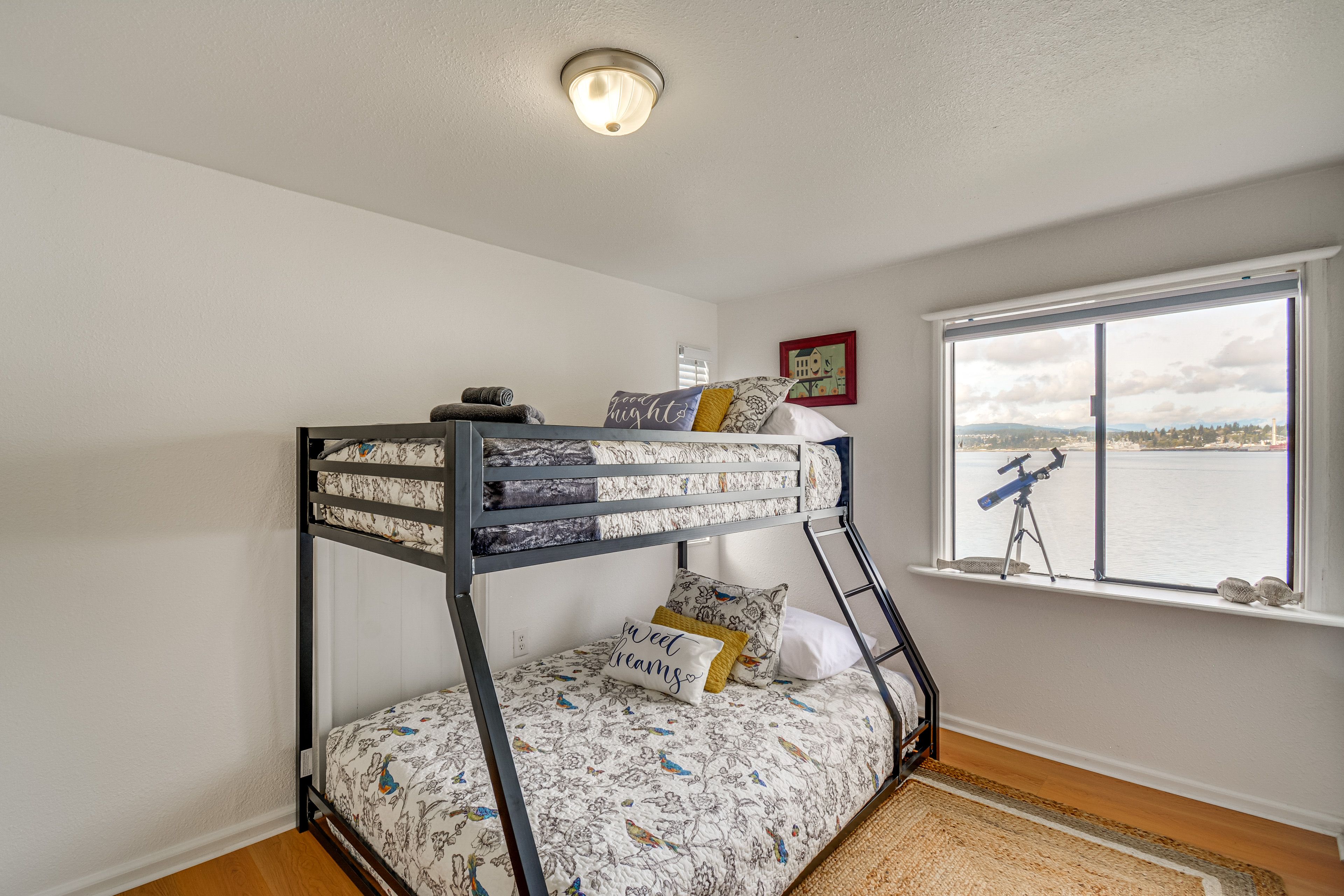 Bedroom 3 | Twin/Full Bunk Bed | 2nd Floor