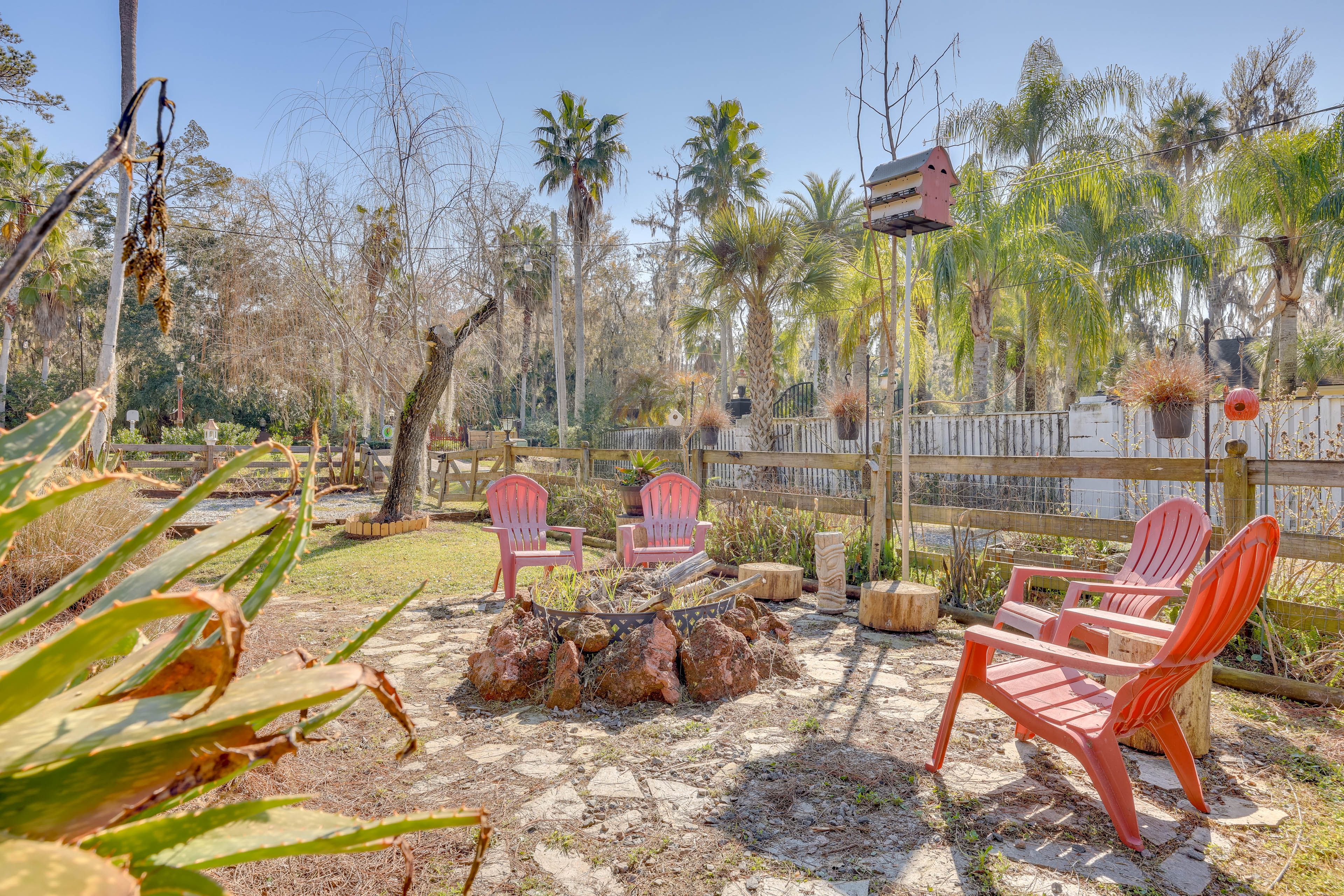 Fenced-In Yard | Fire Pit | Gas Grill | Hammock