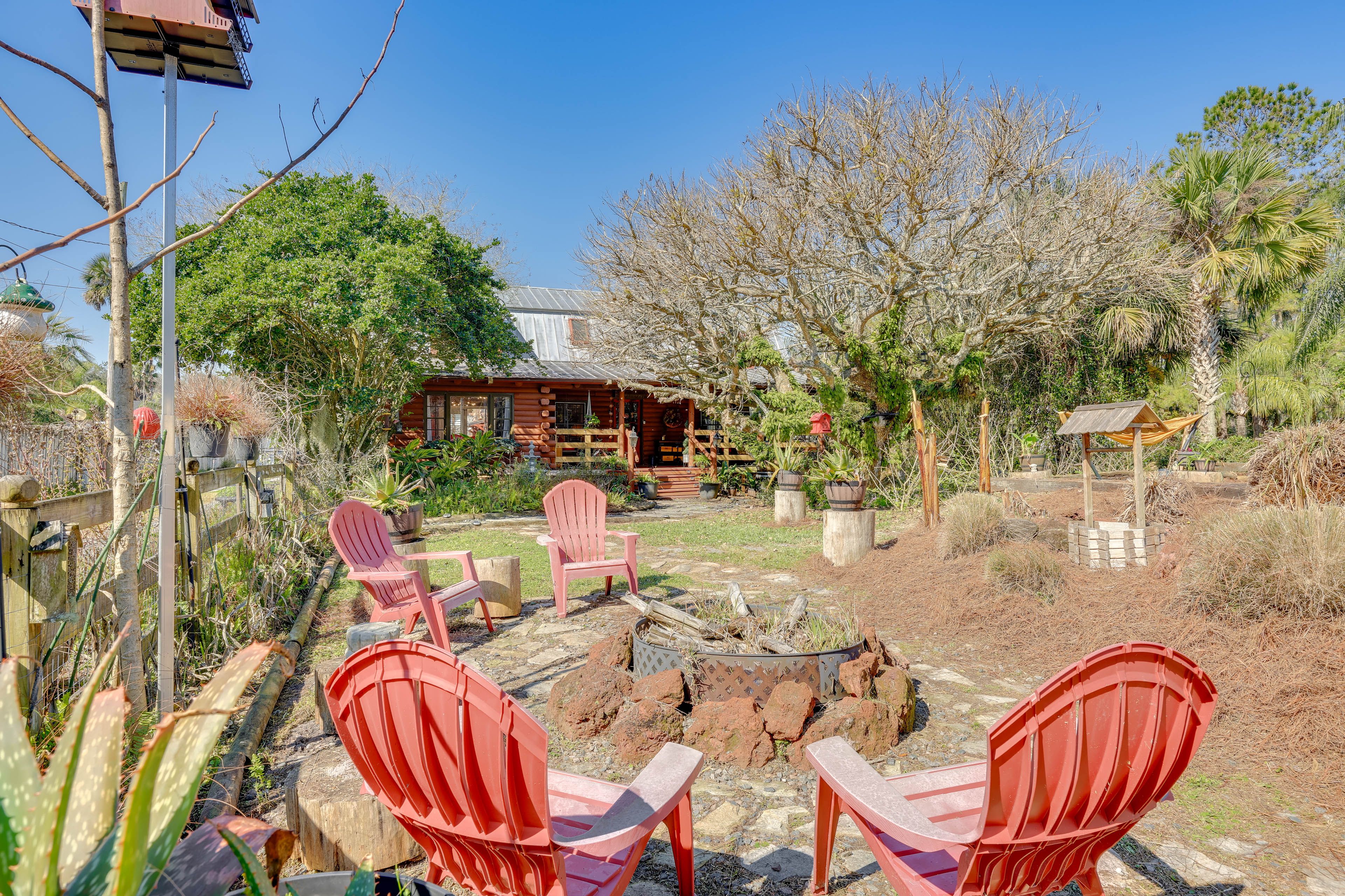 Fenced-In Yard