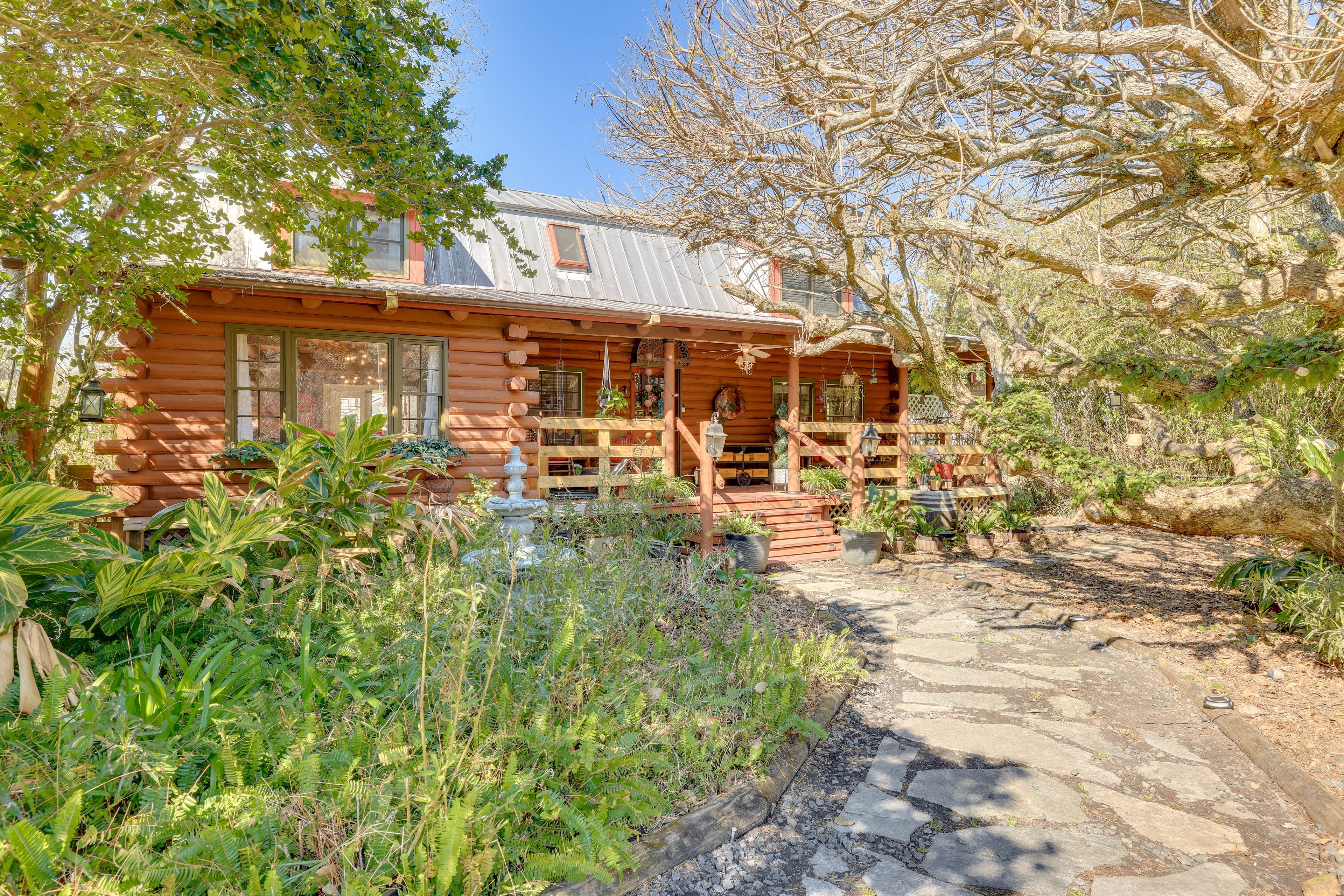 Ponte Vedra Beach | 4BR | 3BA | 3,200 Sq Ft | 4 Steps to Enter
