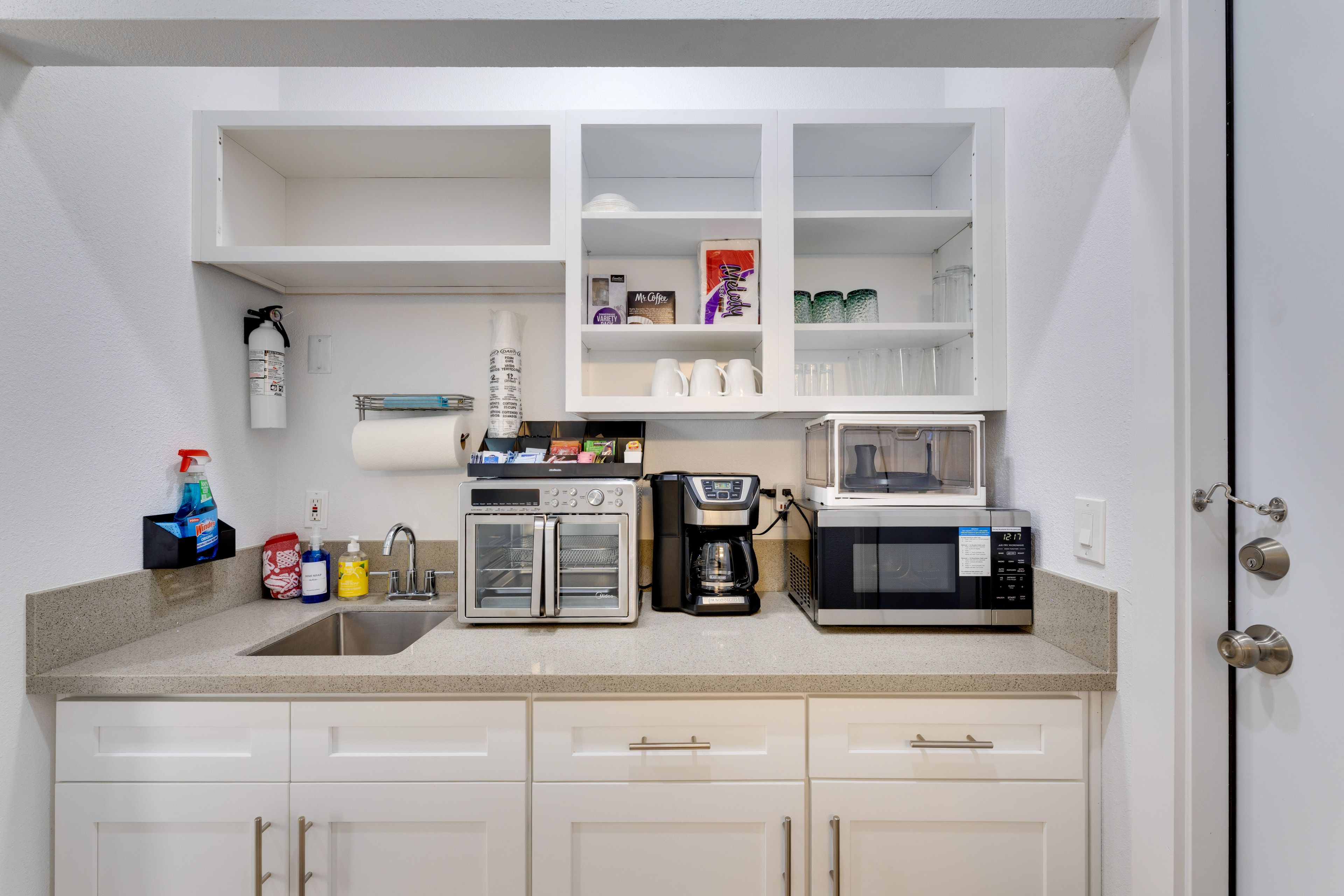 Kitchenette | Multi-Feature Microwave | Air Fryer | Dishware & Flatware