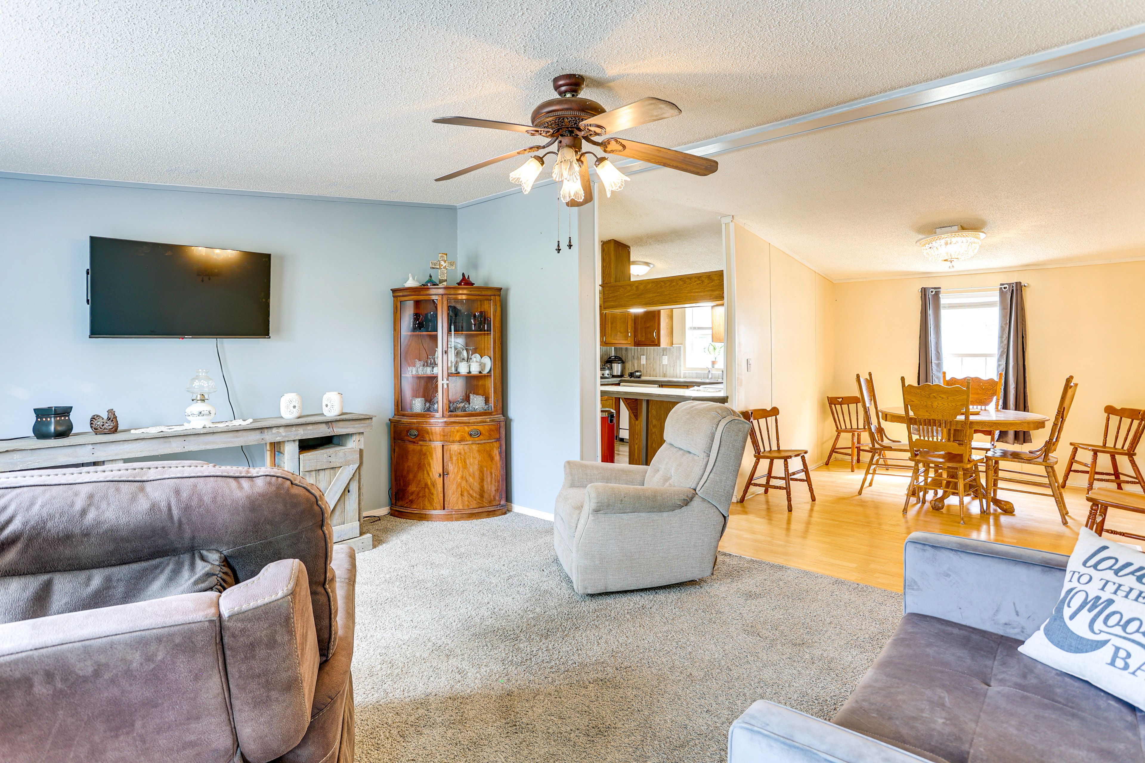 Paris Vacation Rental | 2BR | 2BA | Step-Free Access | 1,800 Sq Ft