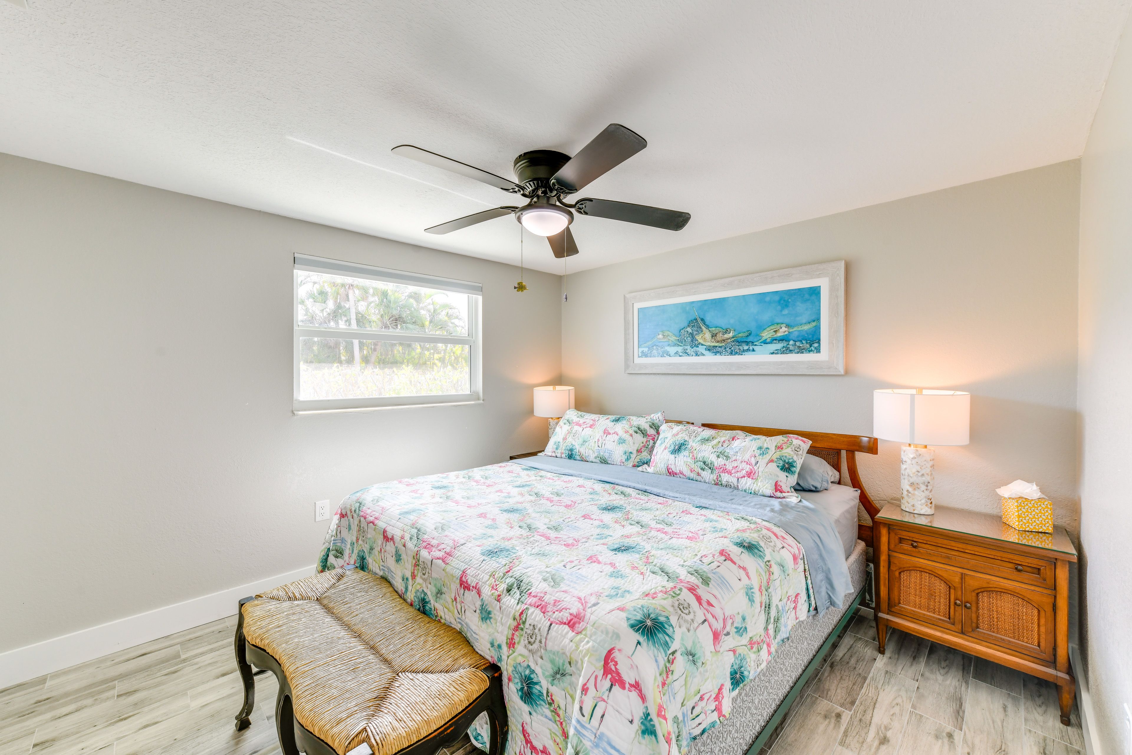 Bedroom 1 | King Bed | Smart TV