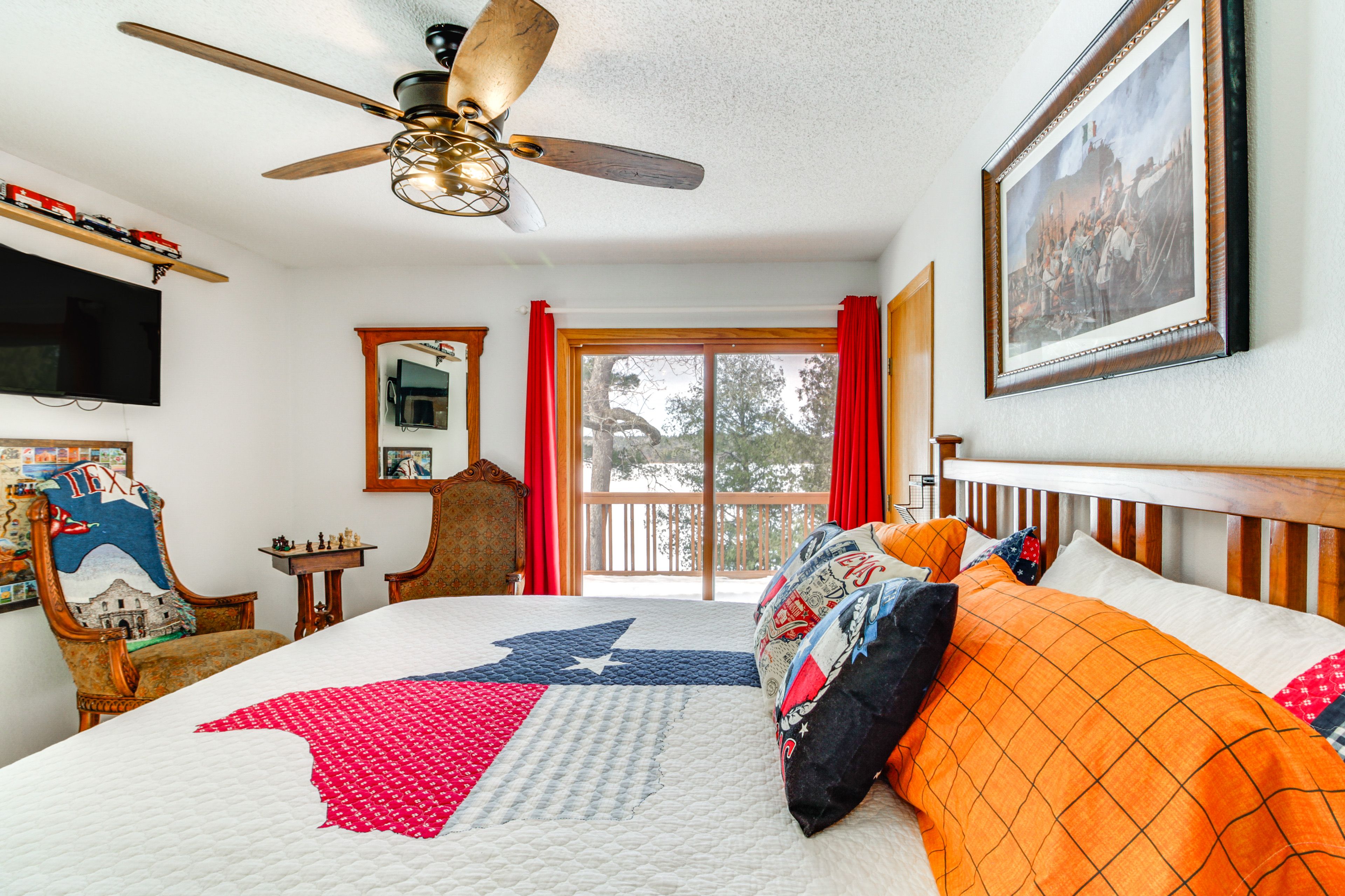 Bedroom 1 | Upper Floor | King Bed | Linens Provided