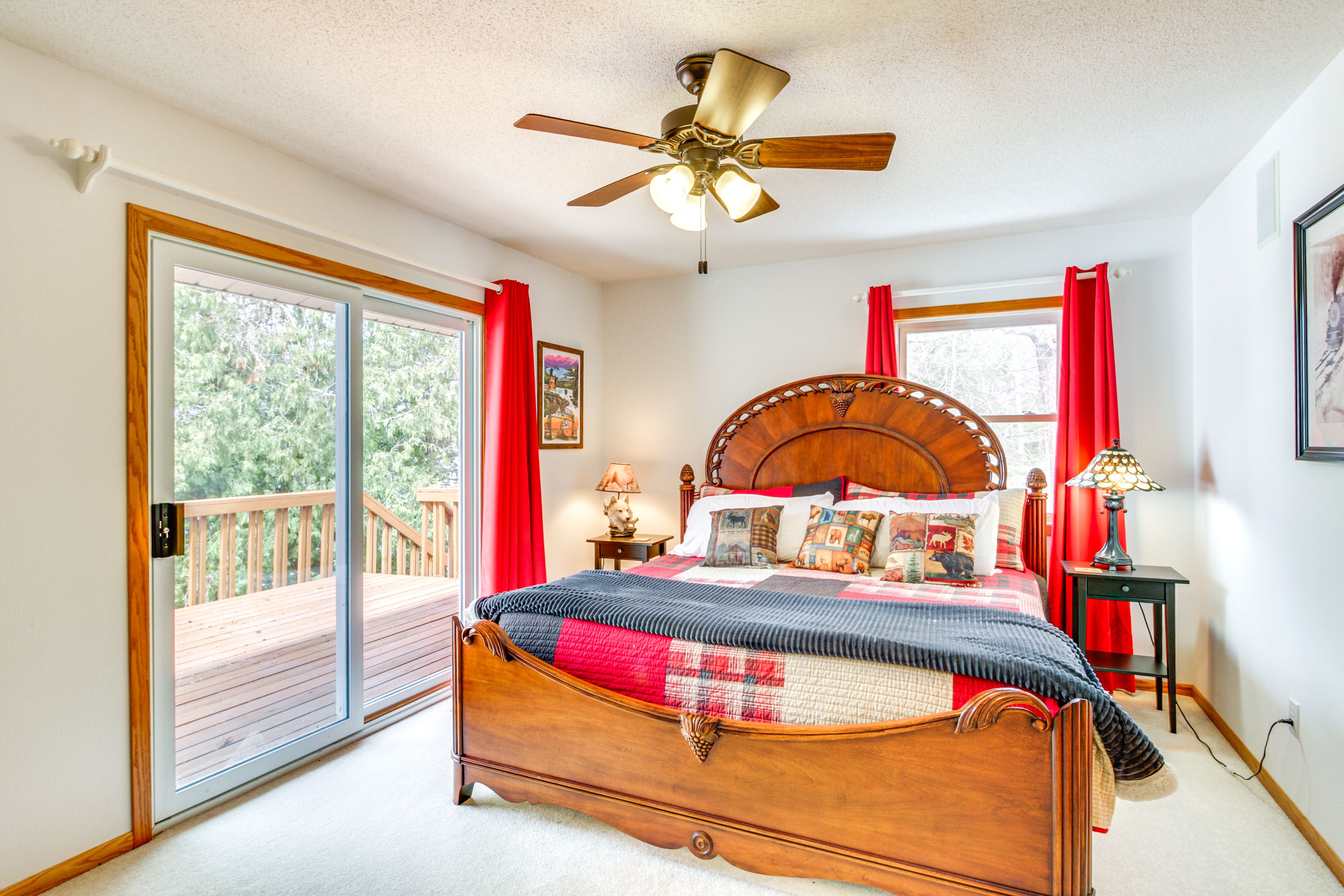 Bedroom 2 | Upper Floor | King Bed | Linens Provided