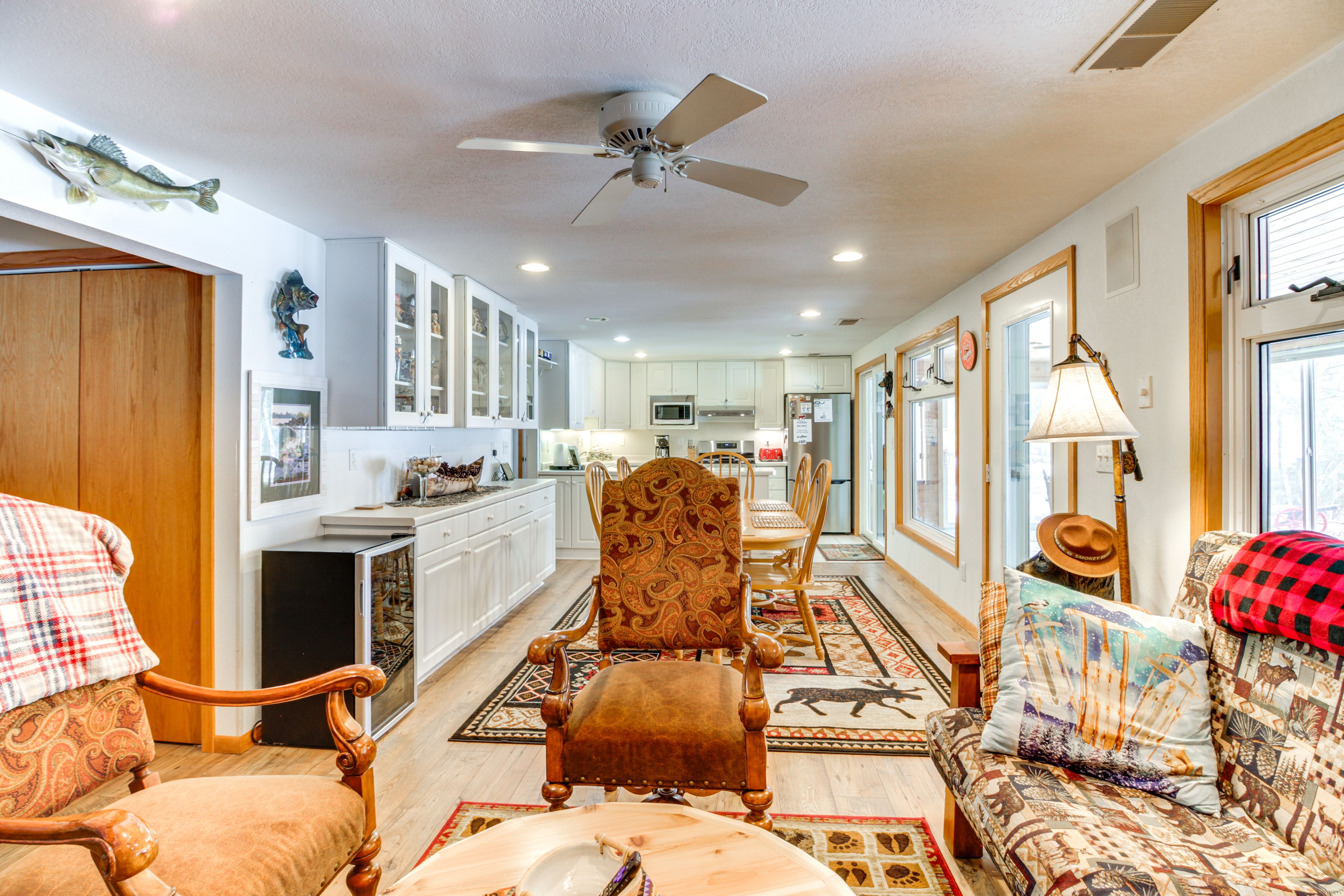 Living Room | Main Floor | Queen Bed | Full Futon | Central A/C & Heating