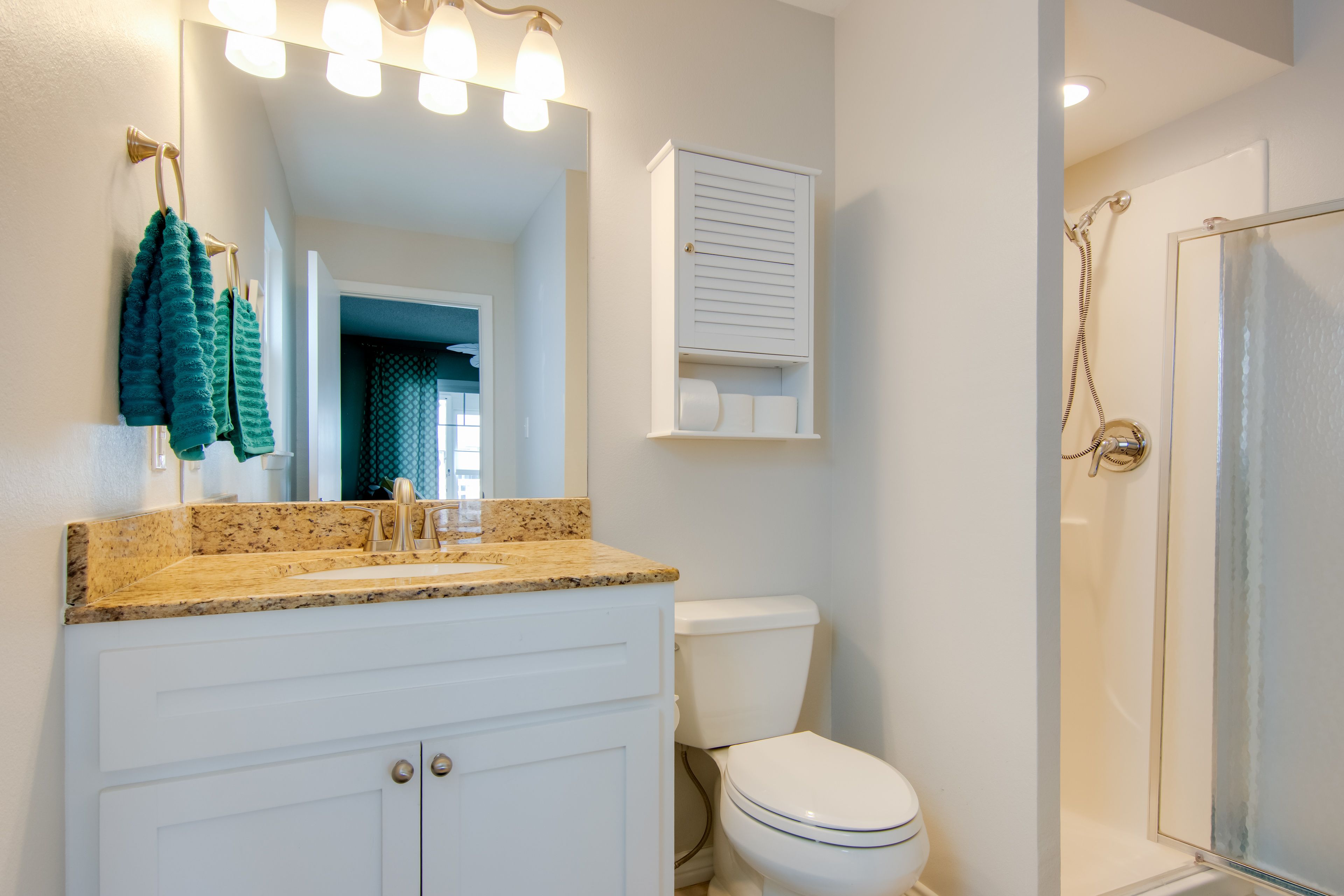 En-Suite Bathroom | Main Level