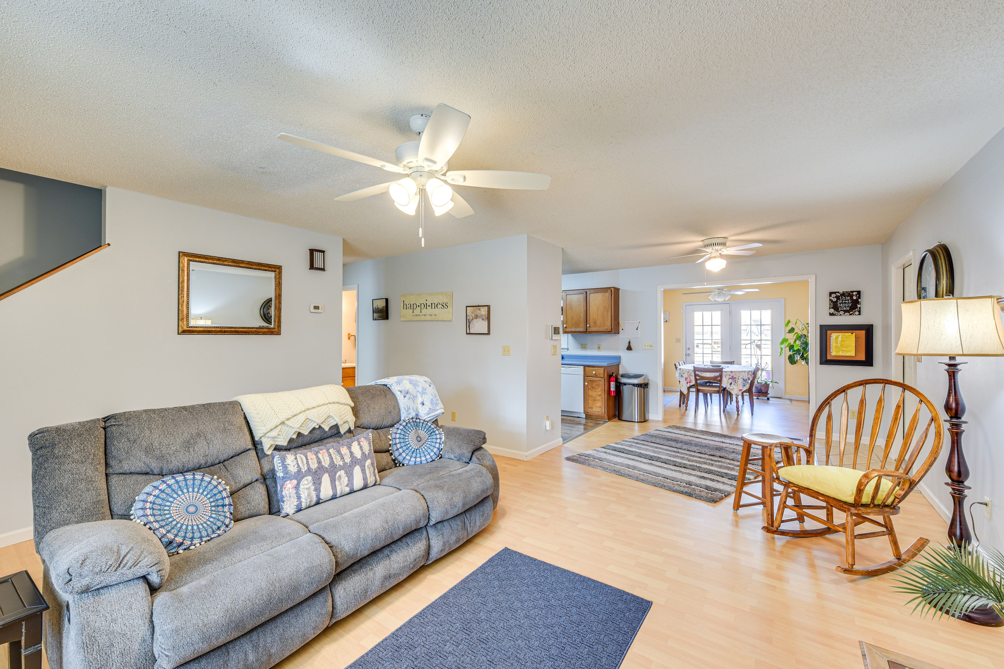 Cameron Vacation Rental | 1BR | 1BA | 1,000 Sq Ft | 8 Steps Required