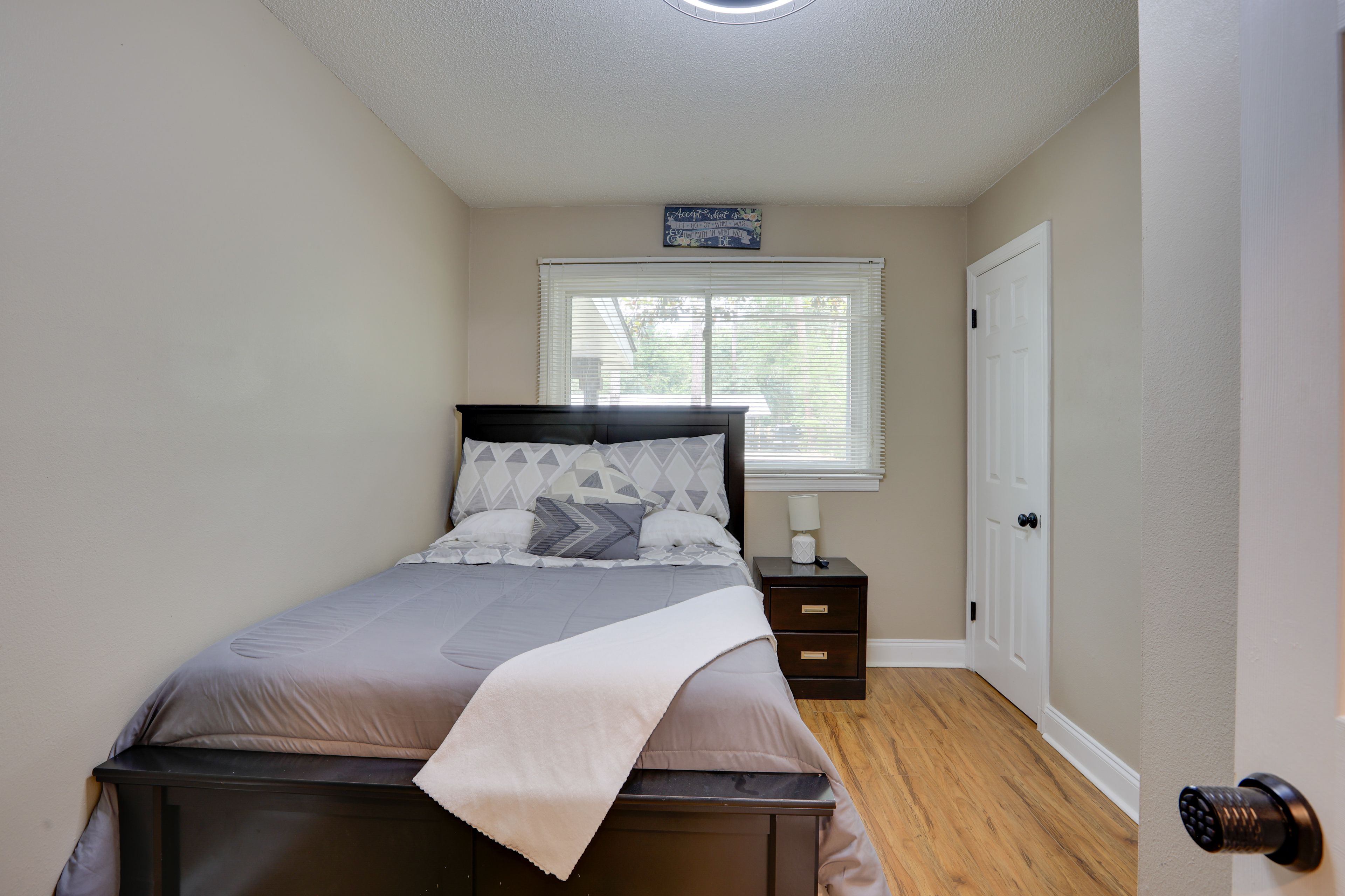 Bedroom 1 | Queen Bed | Linens Provided