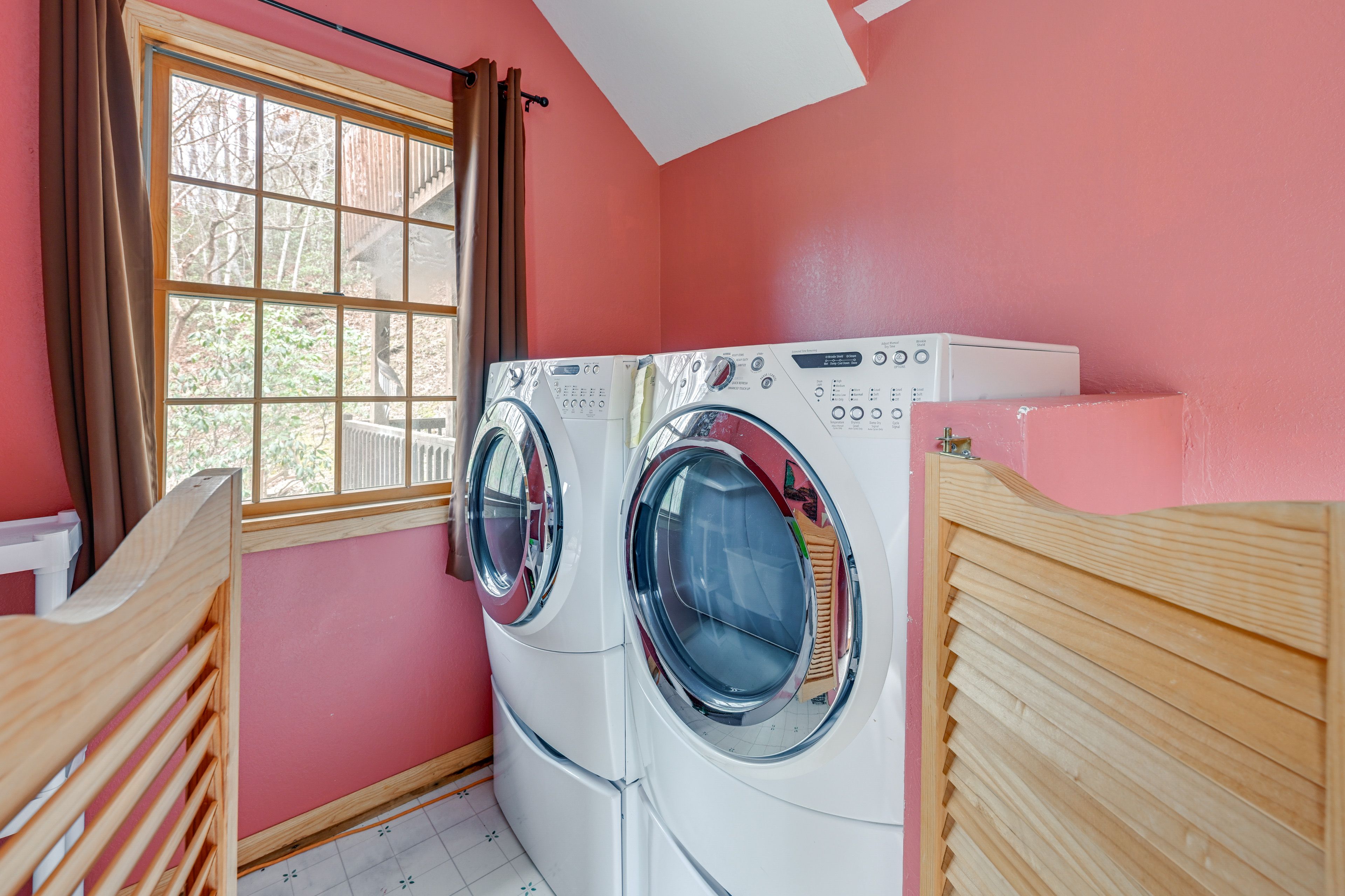 Laundry Area | Basement | Washer/Dryer