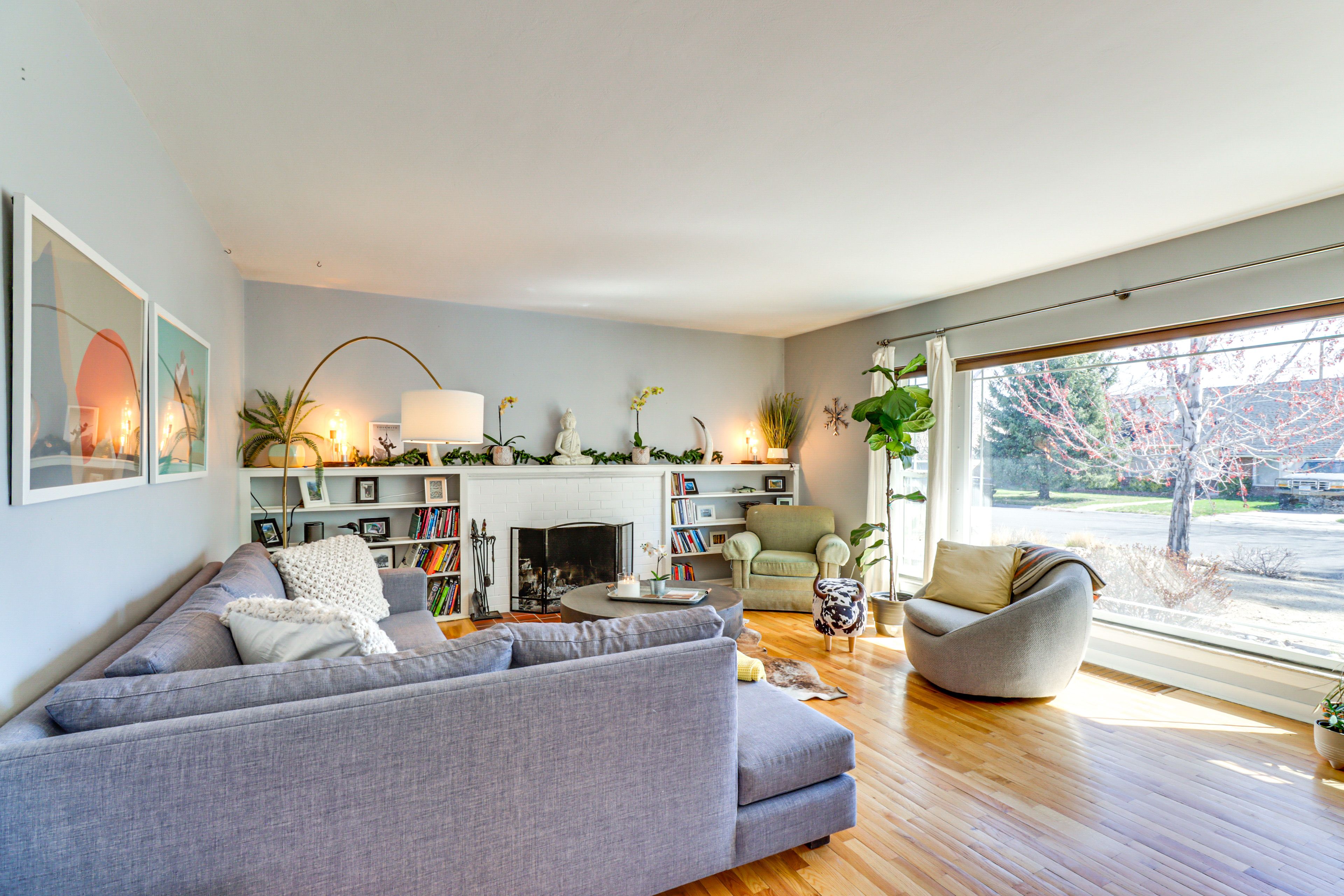 Living Room | 1st Floor | Fireplace