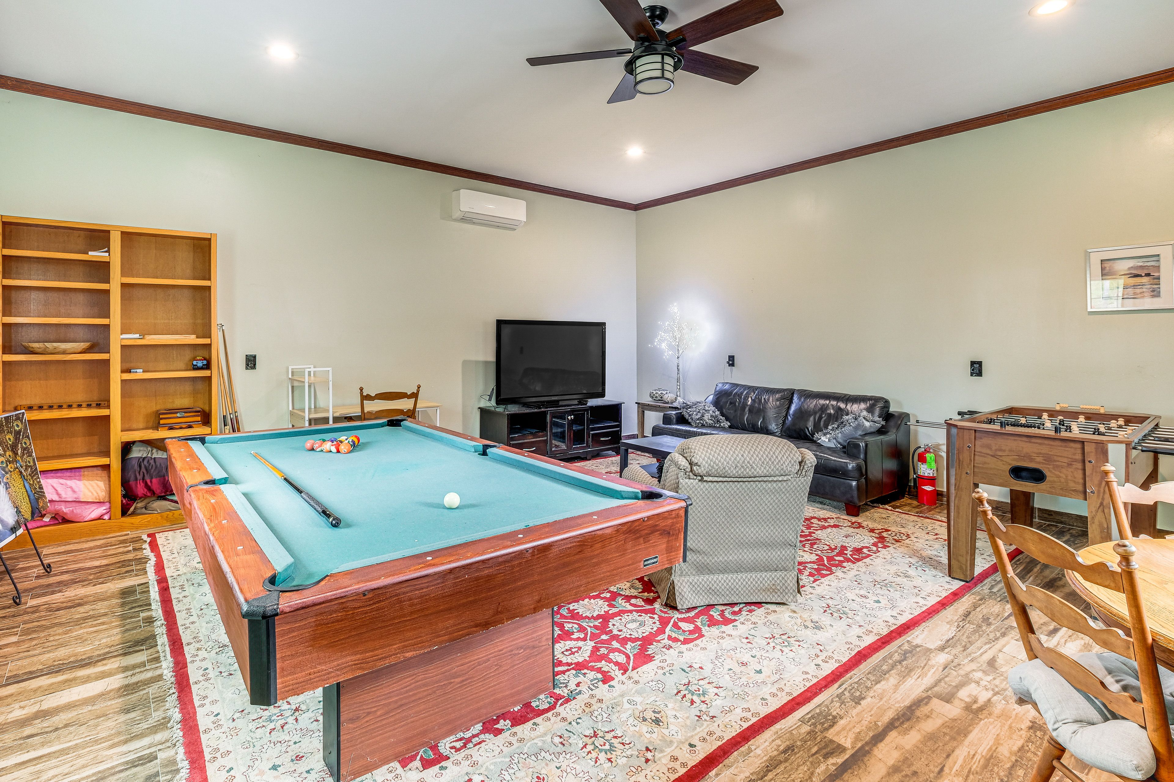 Game Room | Single-Story House | Self Check-In